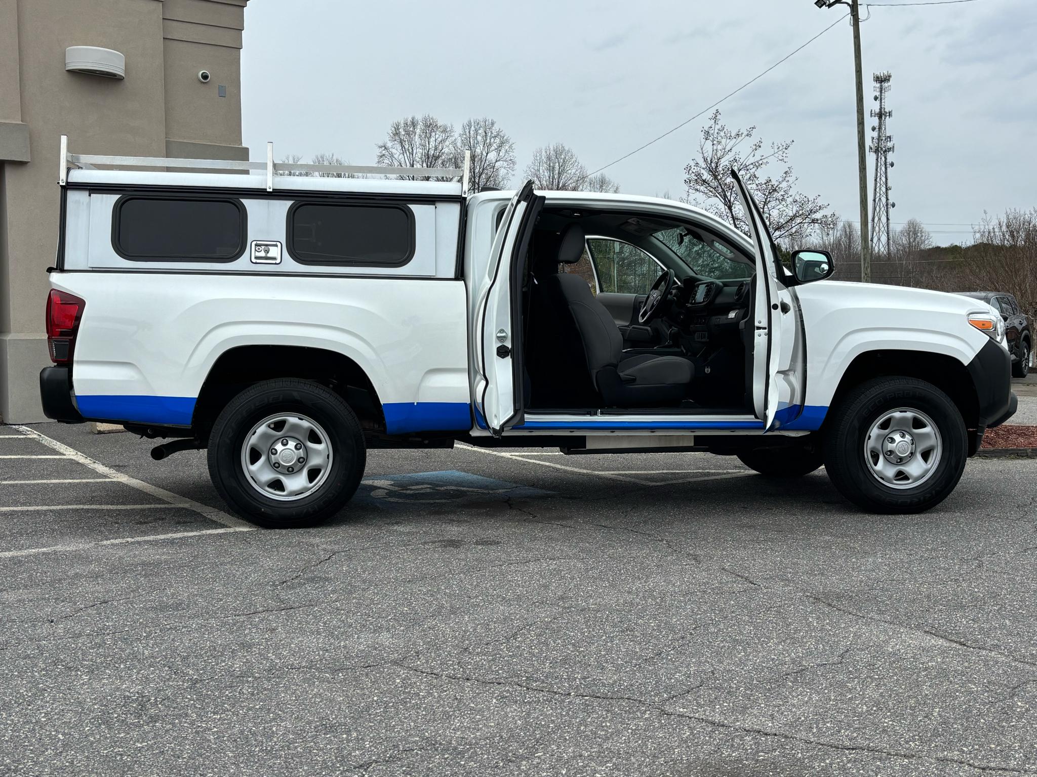 Toyota Tacoma 2WD SR5 Access Cab 6' Bed I4 AT (Natl) 2023