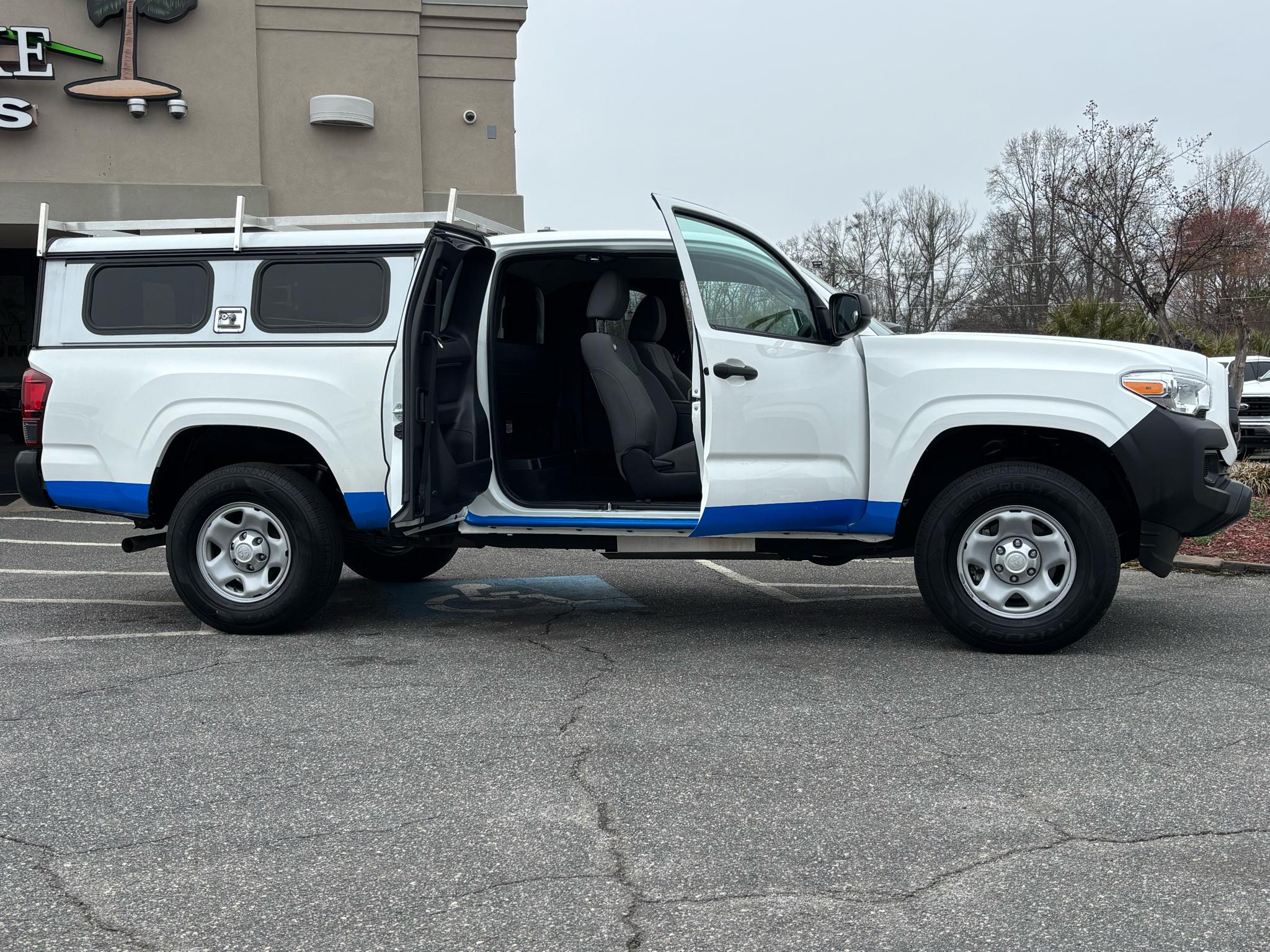 Toyota Tacoma 2WD SR5 Access Cab 6' Bed I4 AT (Natl) 2023