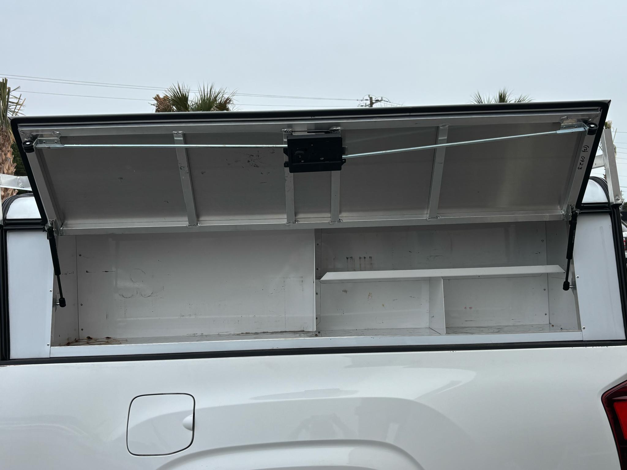 Toyota Tacoma 2WD SR5 Access Cab 6' Bed I4 AT (Natl) 2023