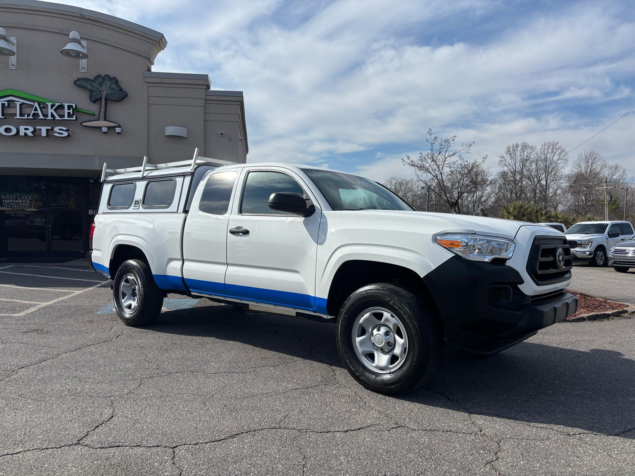 Toyota Tacoma 2WD SR5 Access Cab 6' Bed I4 AT (Natl) 2023