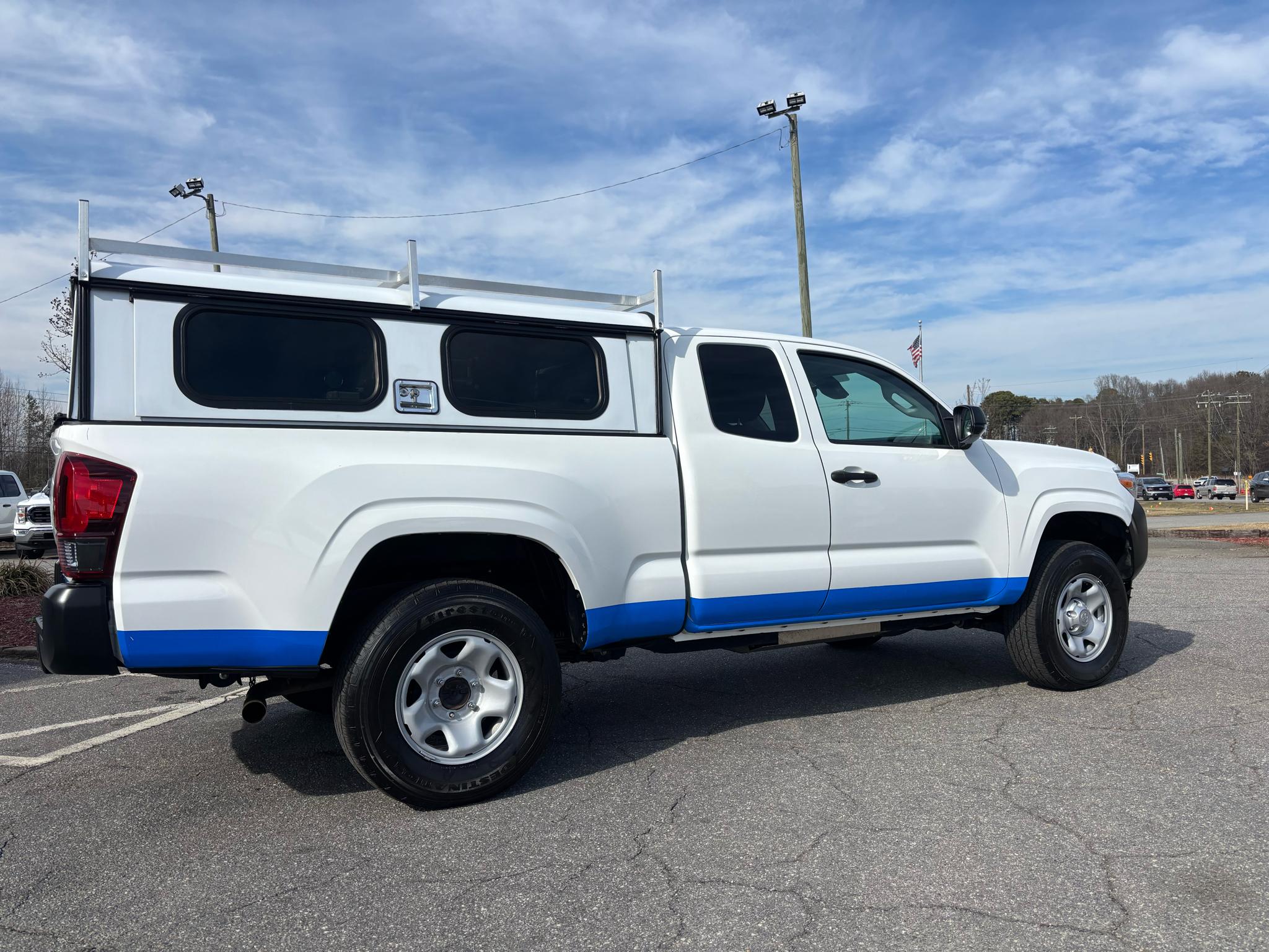 Toyota Tacoma 2WD SR5 Access Cab 6' Bed I4 AT (Natl) 2023