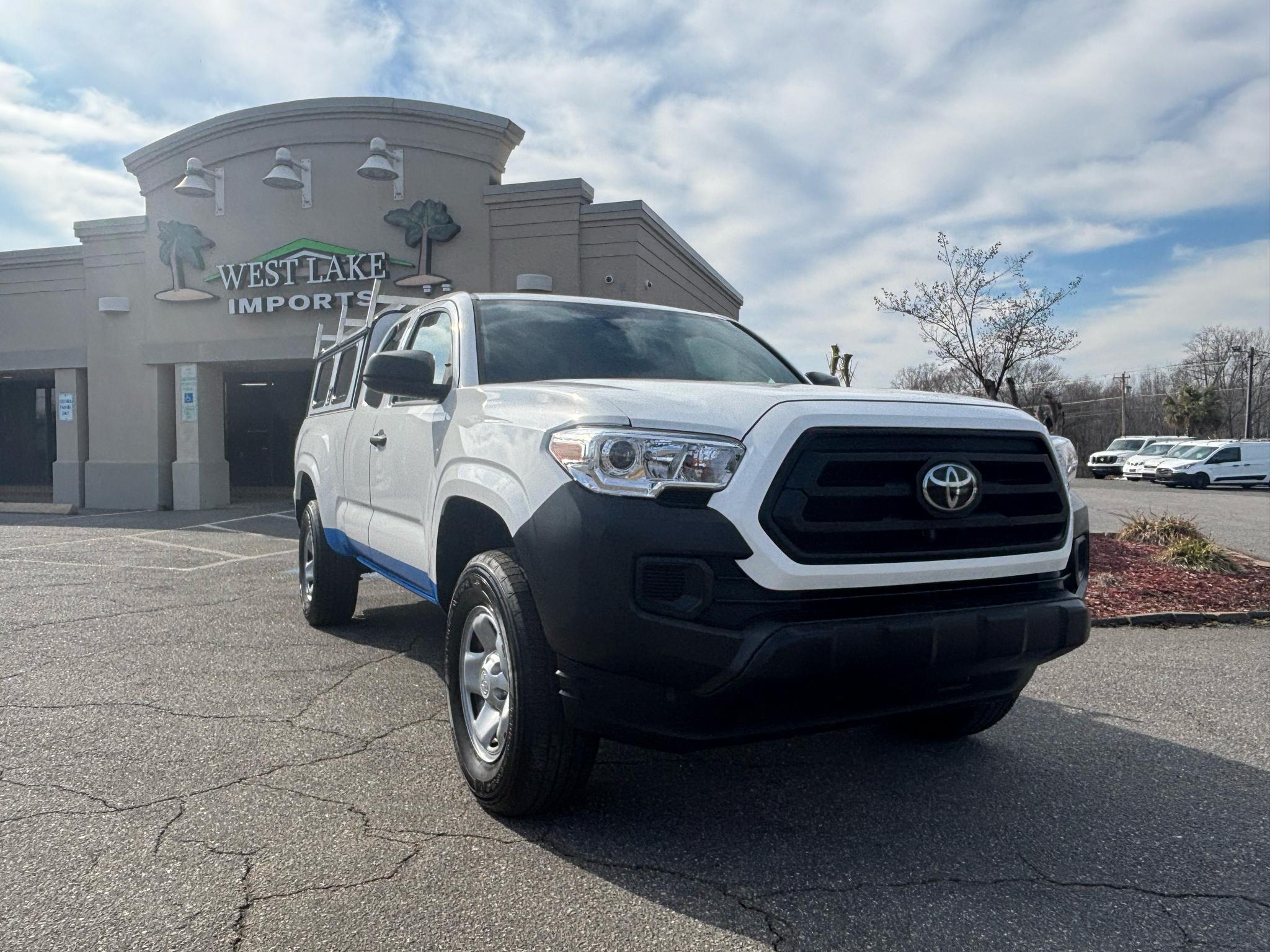 Toyota Tacoma 2WD SR5 Access Cab 6' Bed I4 AT (Natl) 2023