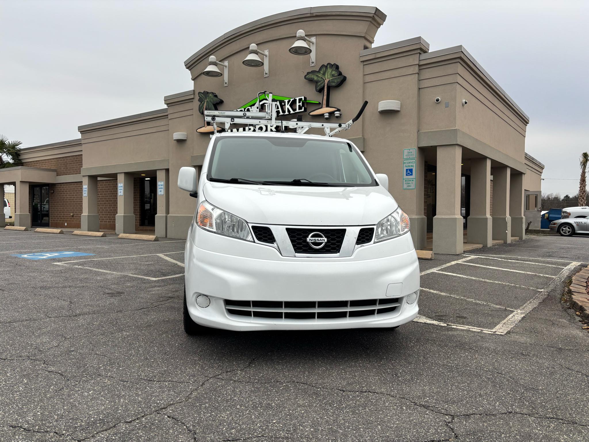 Nissan NV200 Compact Cargo I4 SV 2017