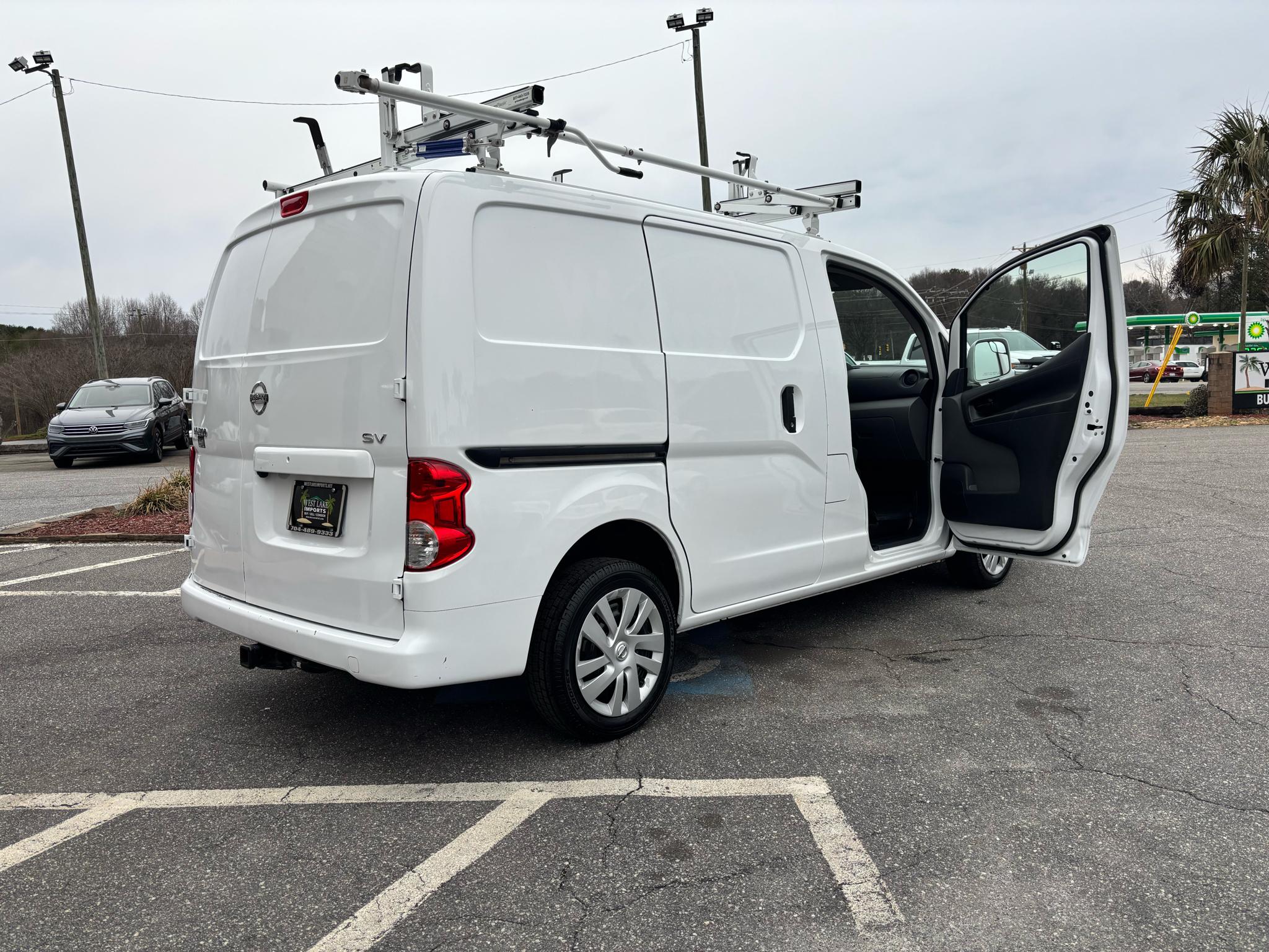 Nissan NV200 Compact Cargo I4 SV 2017