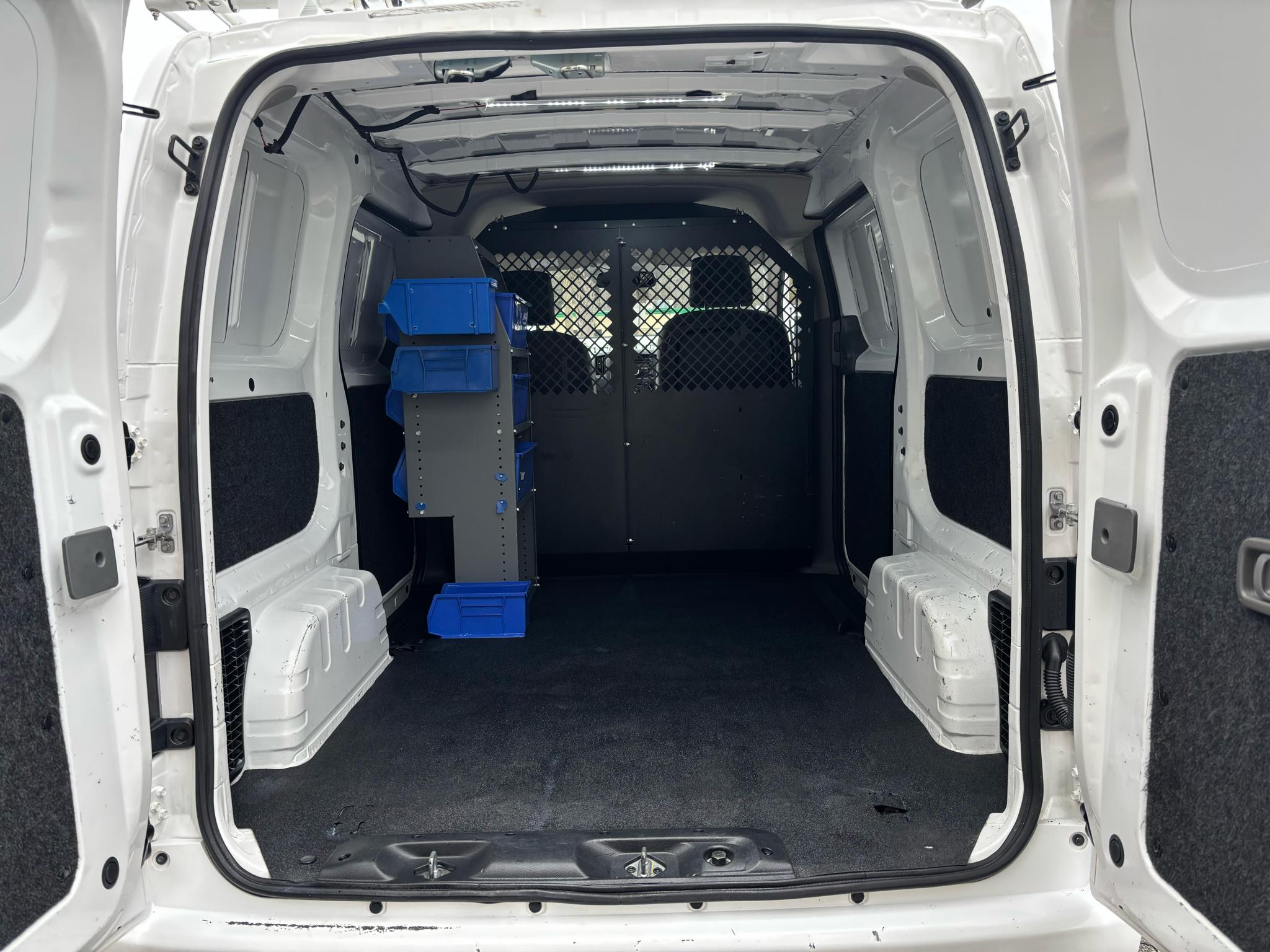 Nissan NV200 Compact Cargo I4 SV 2017