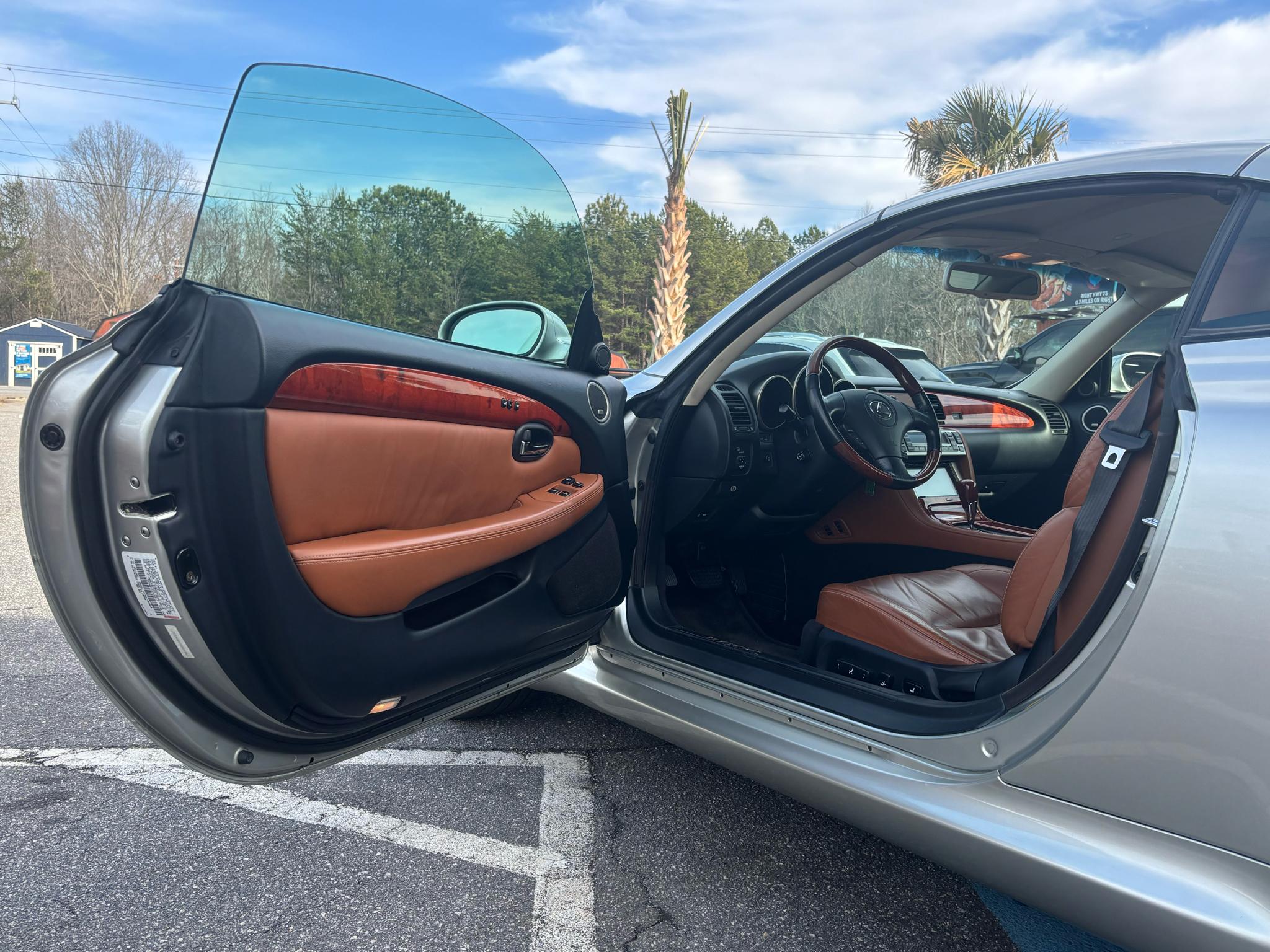 Lexus SC 430 2dr Convertible 2002