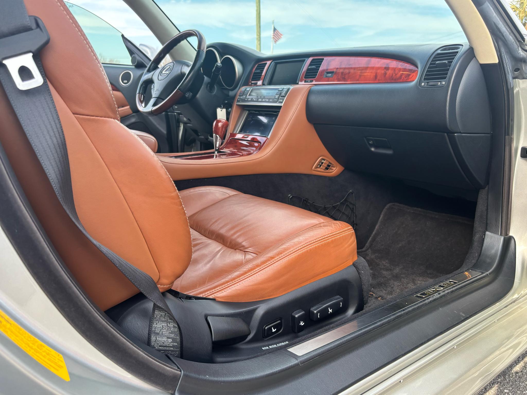 Lexus SC 430 2dr Convertible 2002