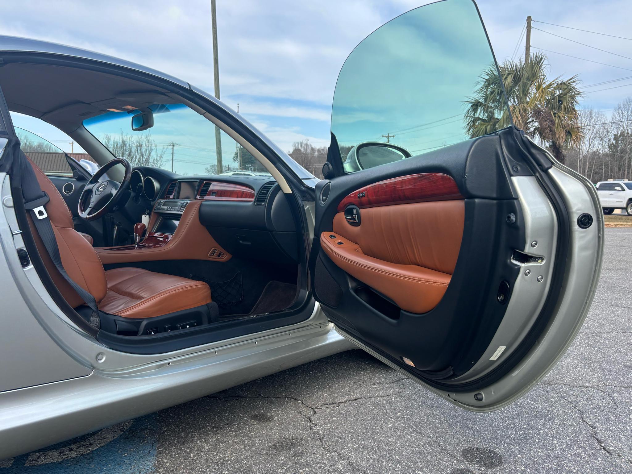 Lexus SC 430 2dr Convertible 2002