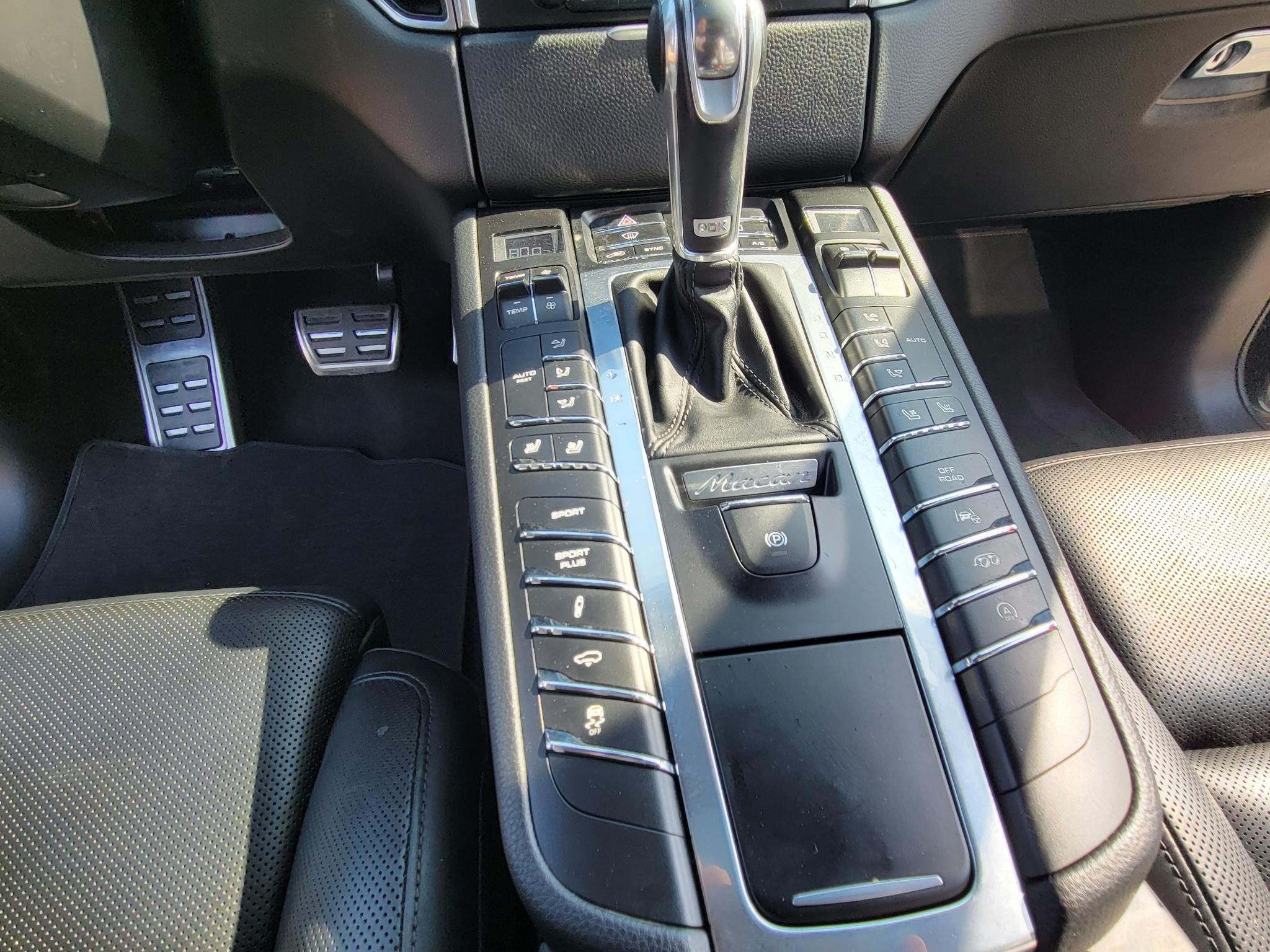 Porsche Macan GTS AWD 2017