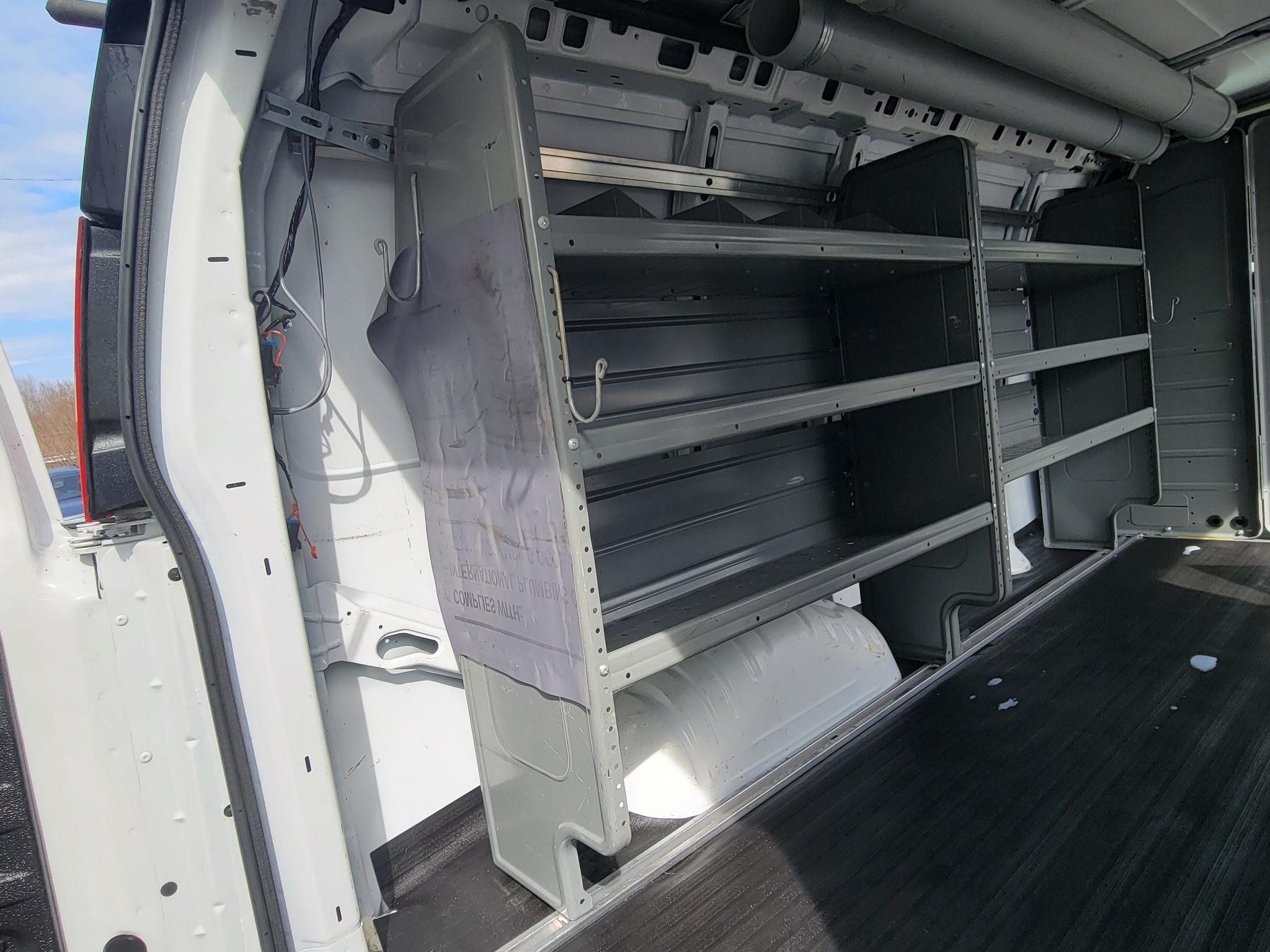 Chevrolet Express Cargo Van RWD 2500 135" 2017