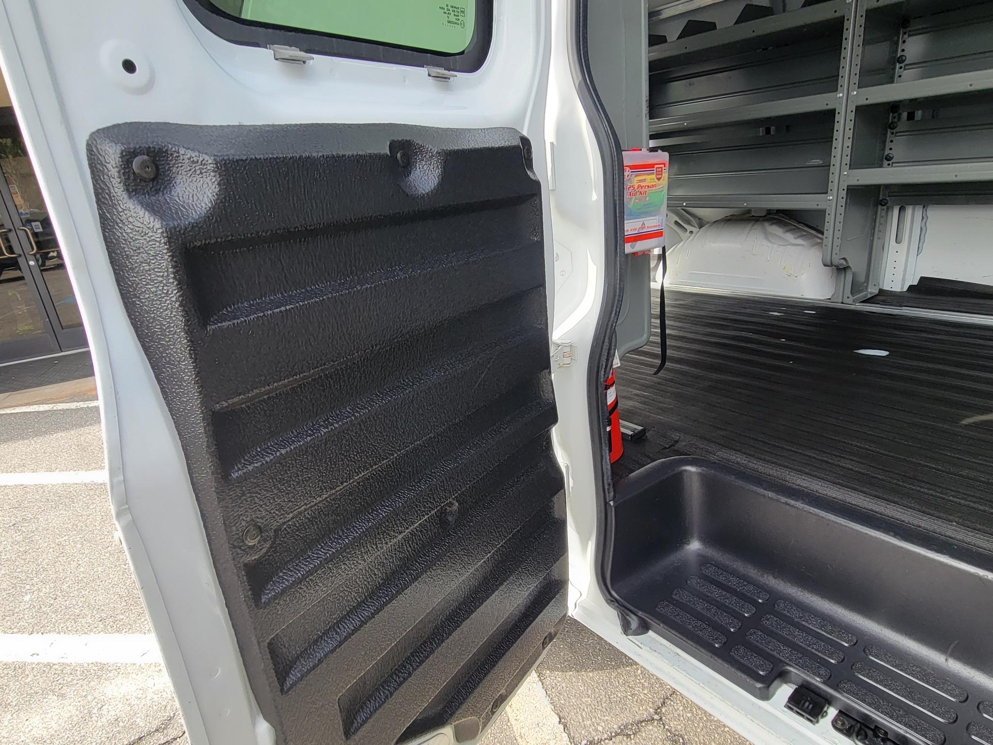 Chevrolet Express Cargo Van RWD 2500 135" 2017