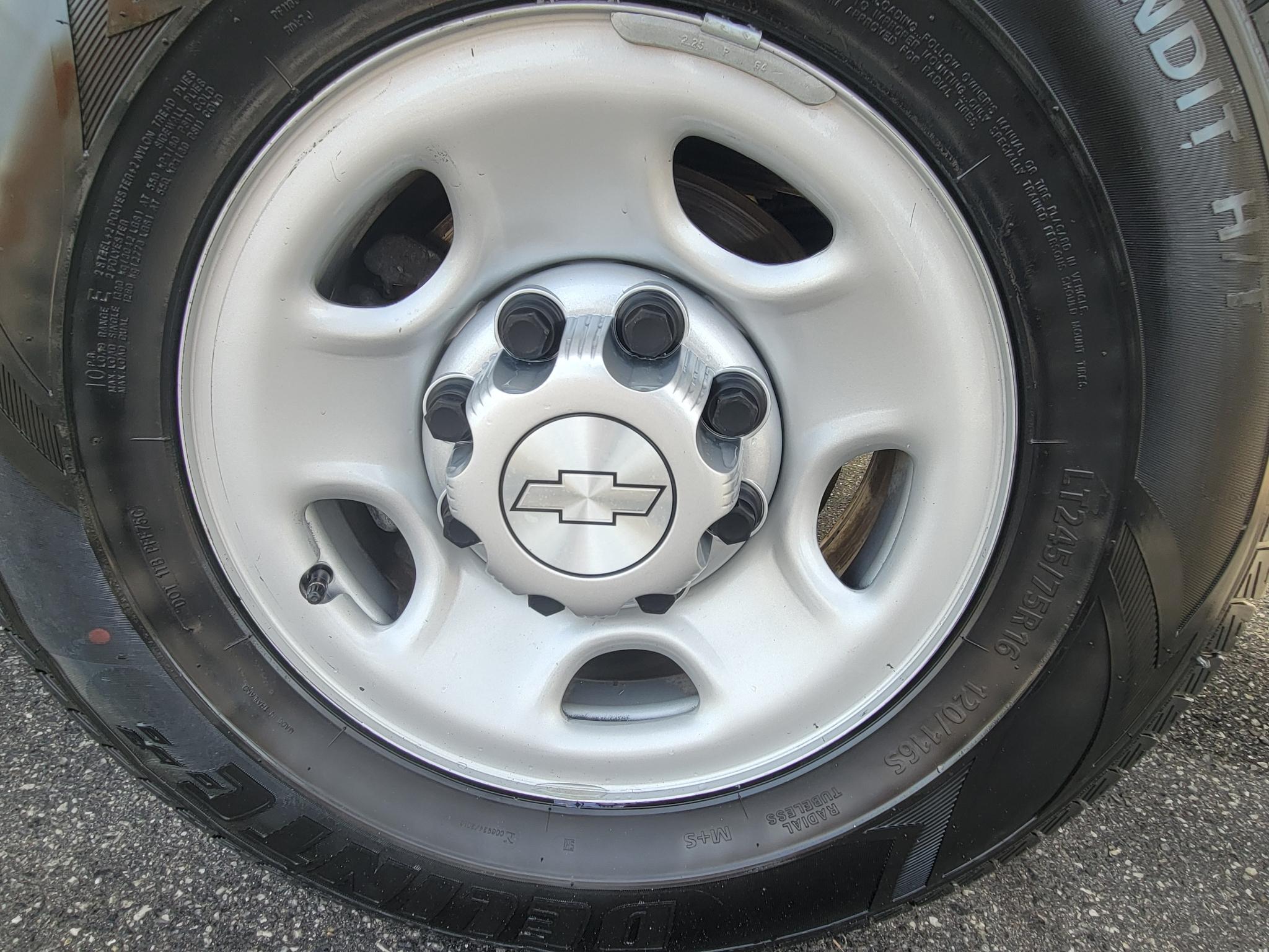 Chevrolet Express Cargo Van RWD 2500 135" 2017