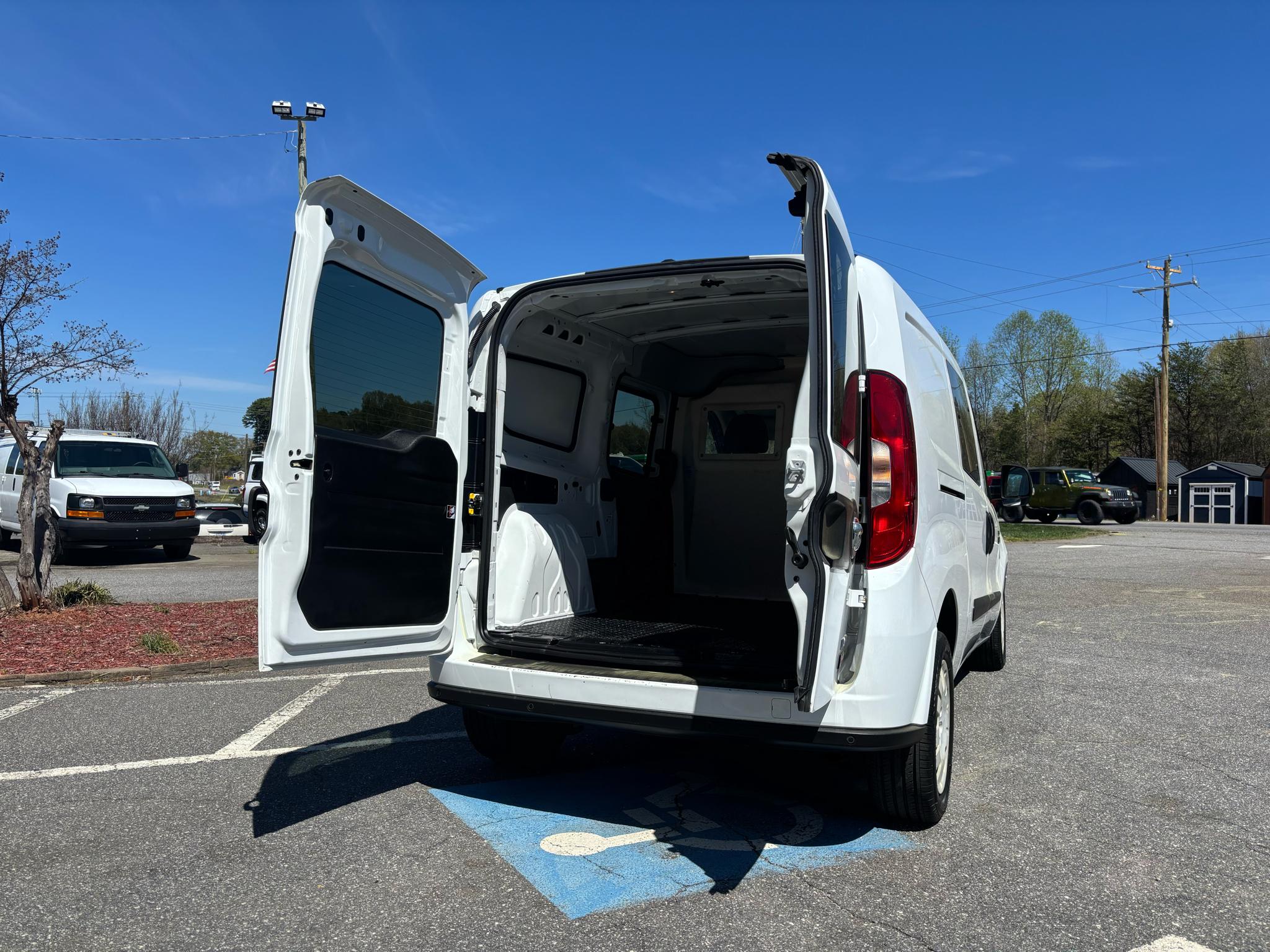 RAM ProMaster City Cargo Van 122" WB Tradesman SLT 2015