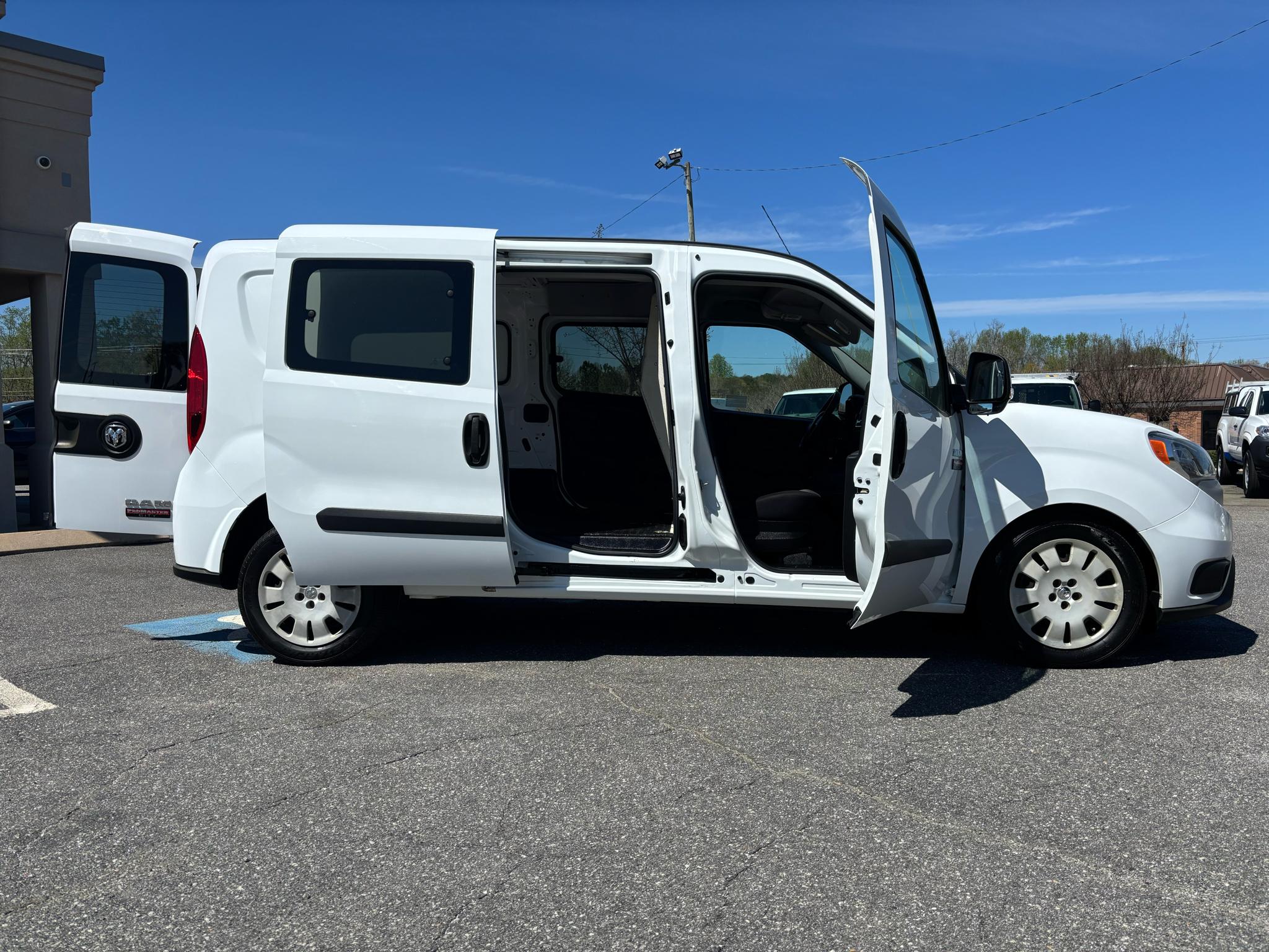 RAM ProMaster City Cargo Van 122" WB Tradesman SLT 2015