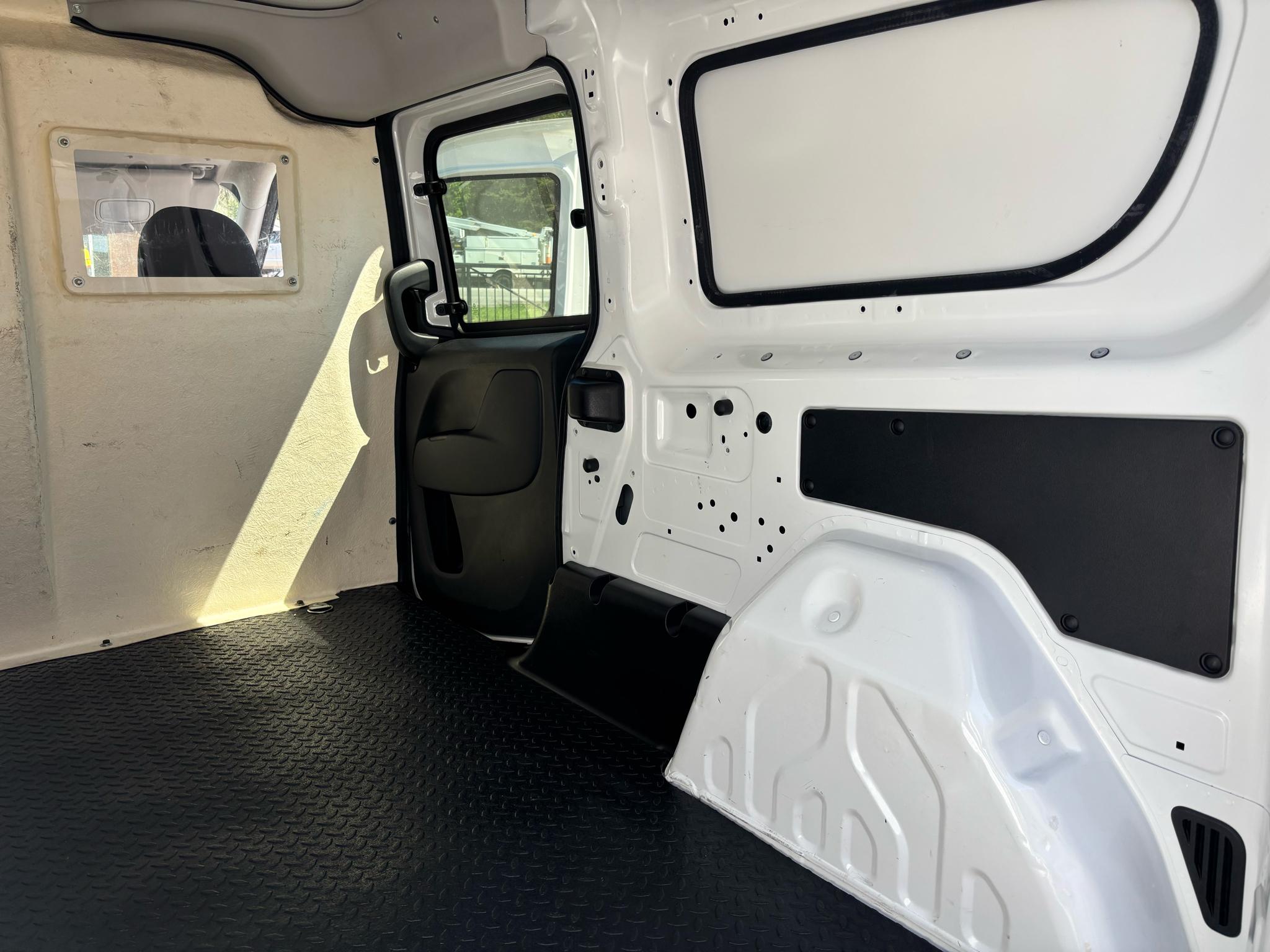 RAM ProMaster City Cargo Van 122" WB Tradesman SLT 2015