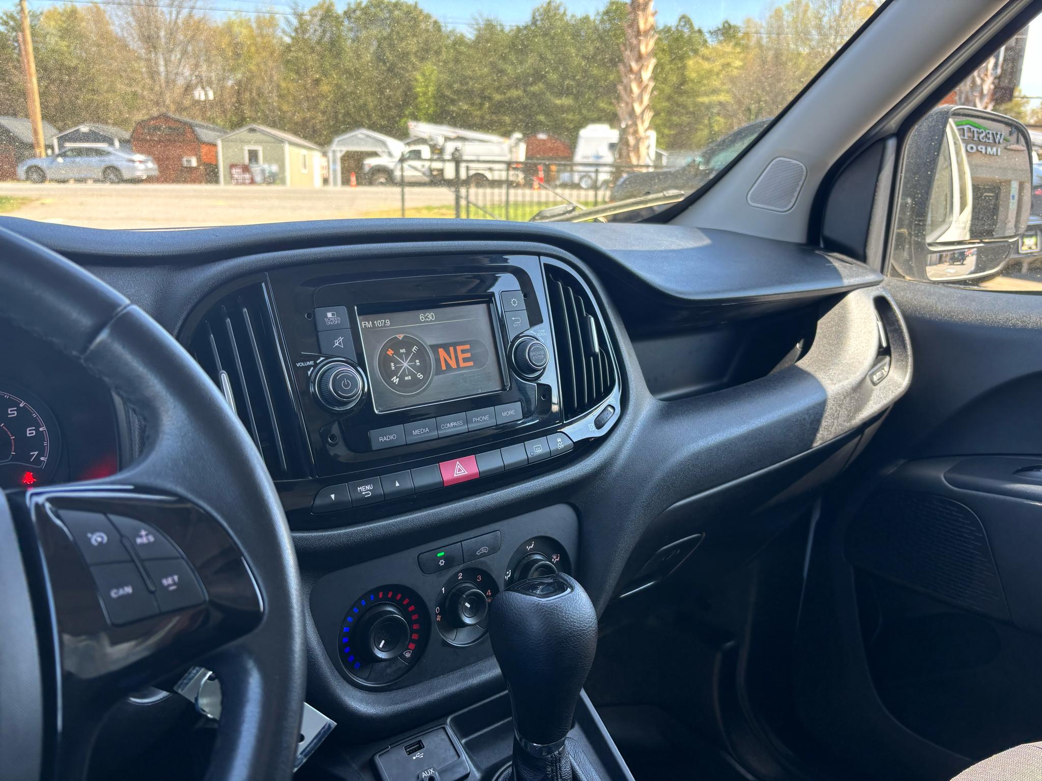 RAM ProMaster City Cargo Van 122" WB Tradesman SLT 2015