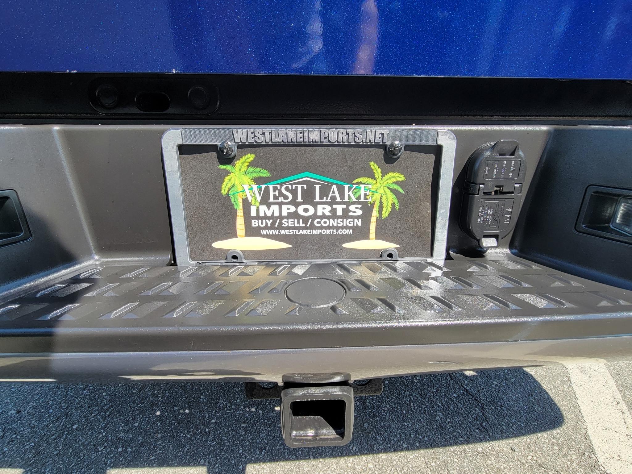 Nissan Titan 4x2 Crew Cab Platinum Reserve 2017