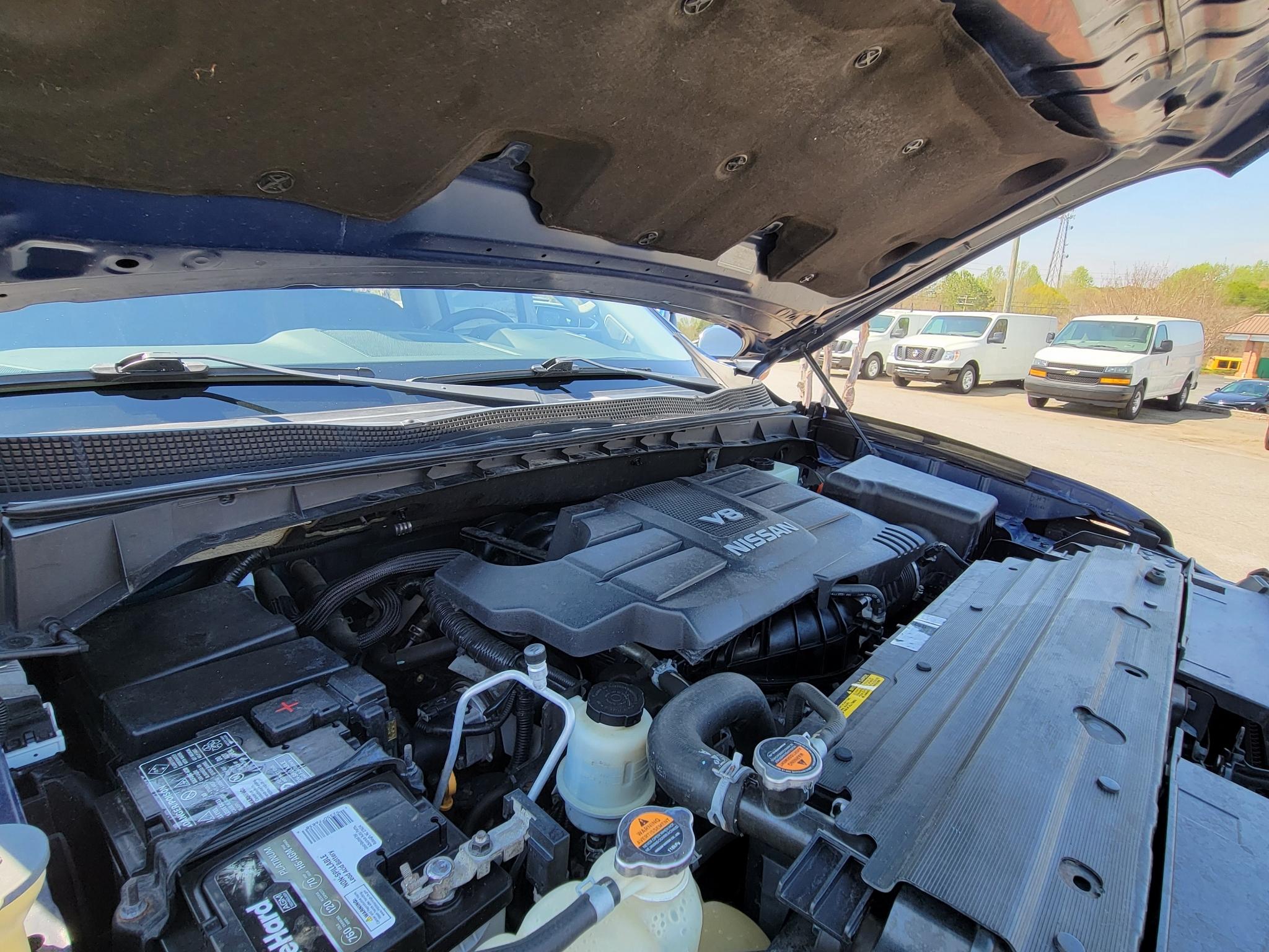 Nissan Titan 4x2 Crew Cab Platinum Reserve 2017