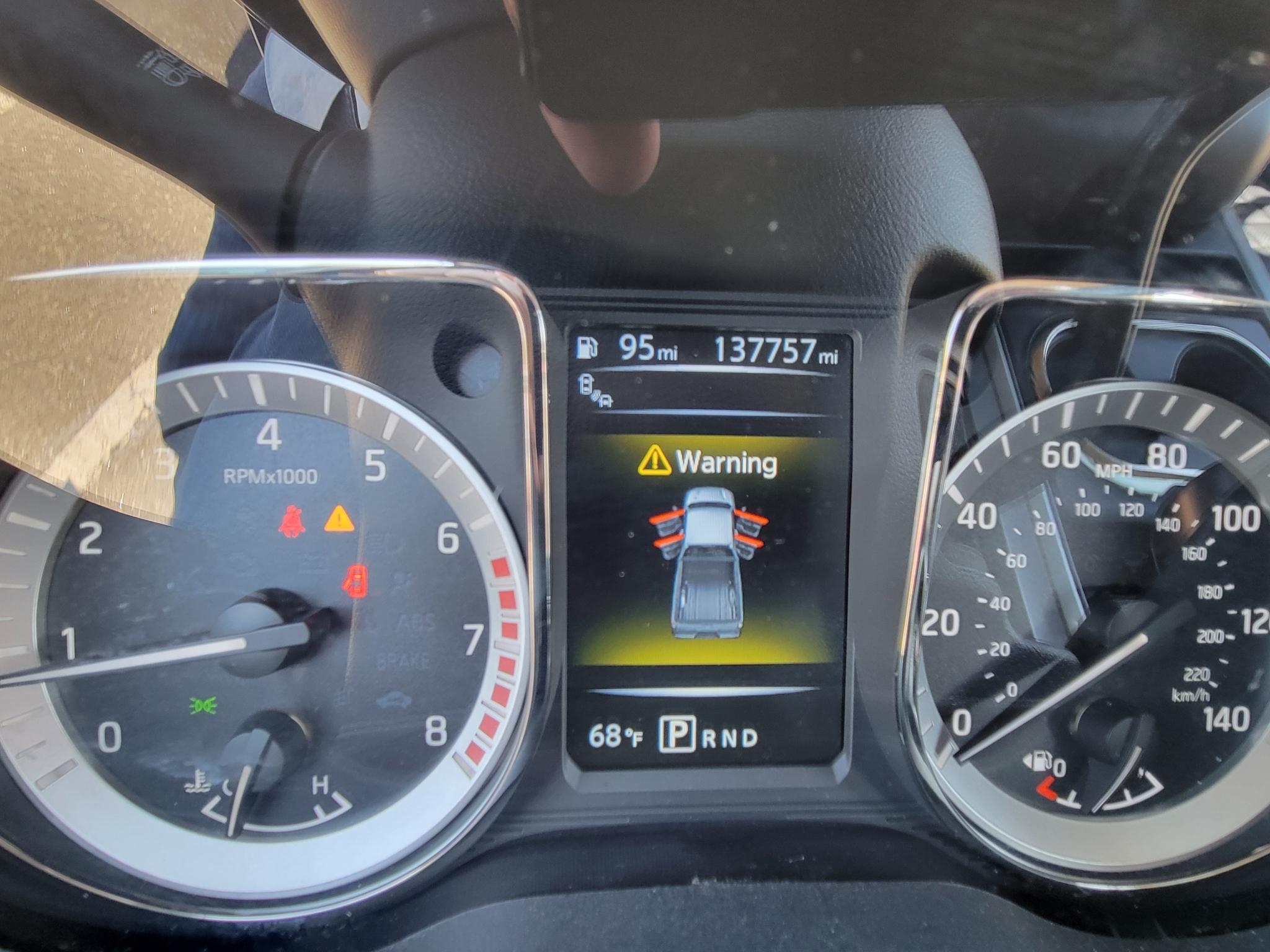 Nissan Titan 4x2 Crew Cab Platinum Reserve 2017