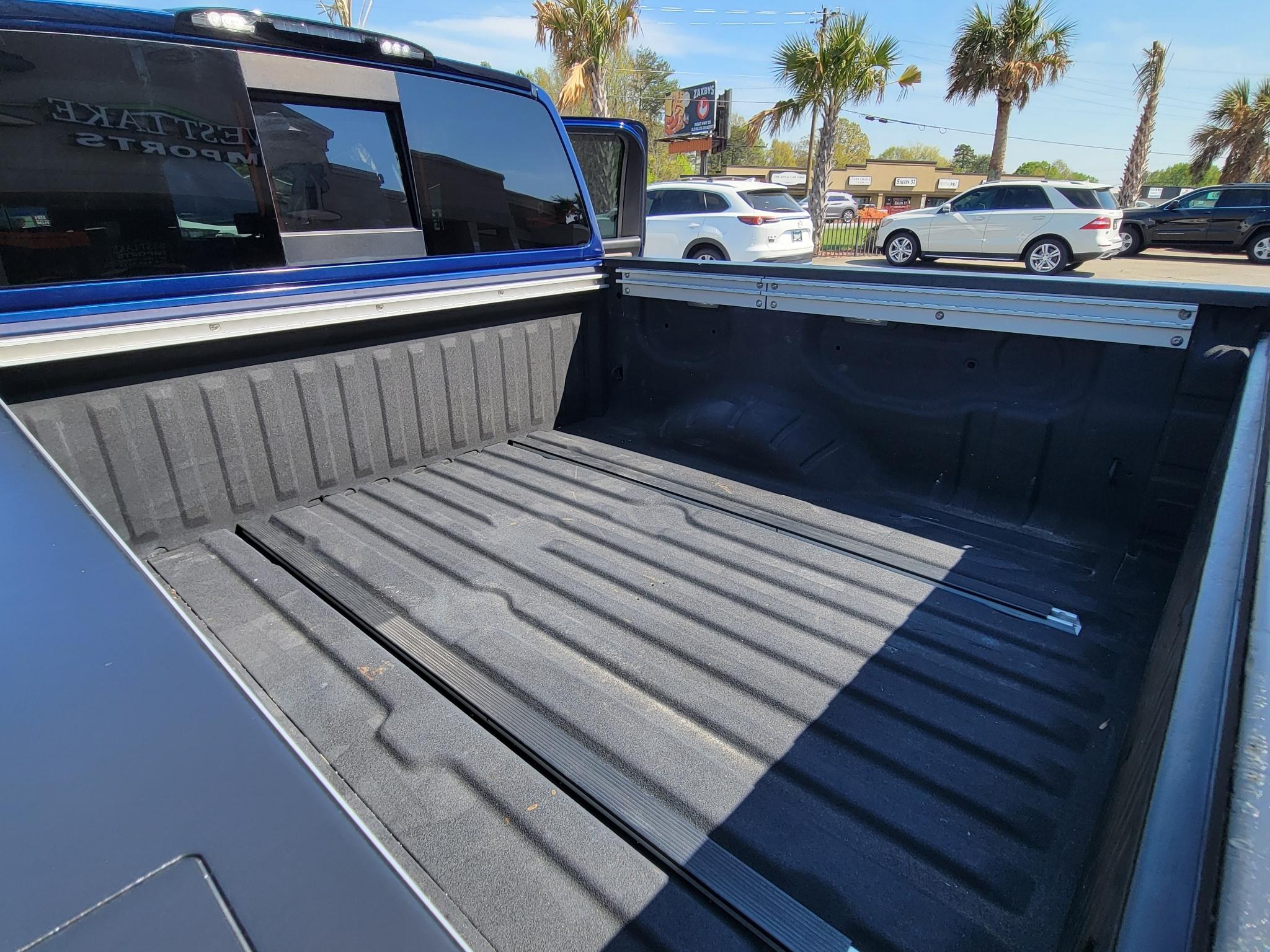 Nissan Titan 4x2 Crew Cab Platinum Reserve 2017