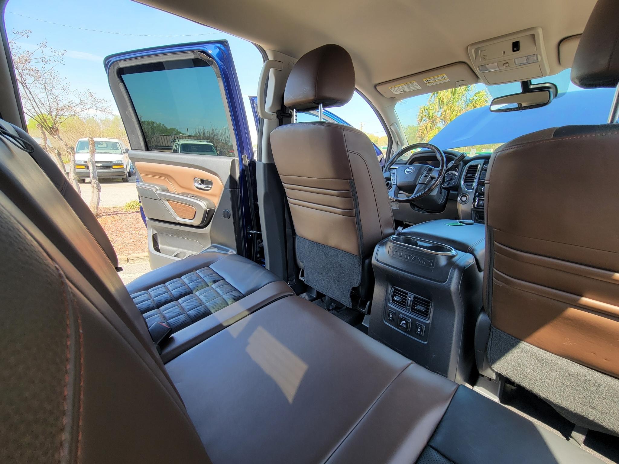Nissan Titan 4x2 Crew Cab Platinum Reserve 2017