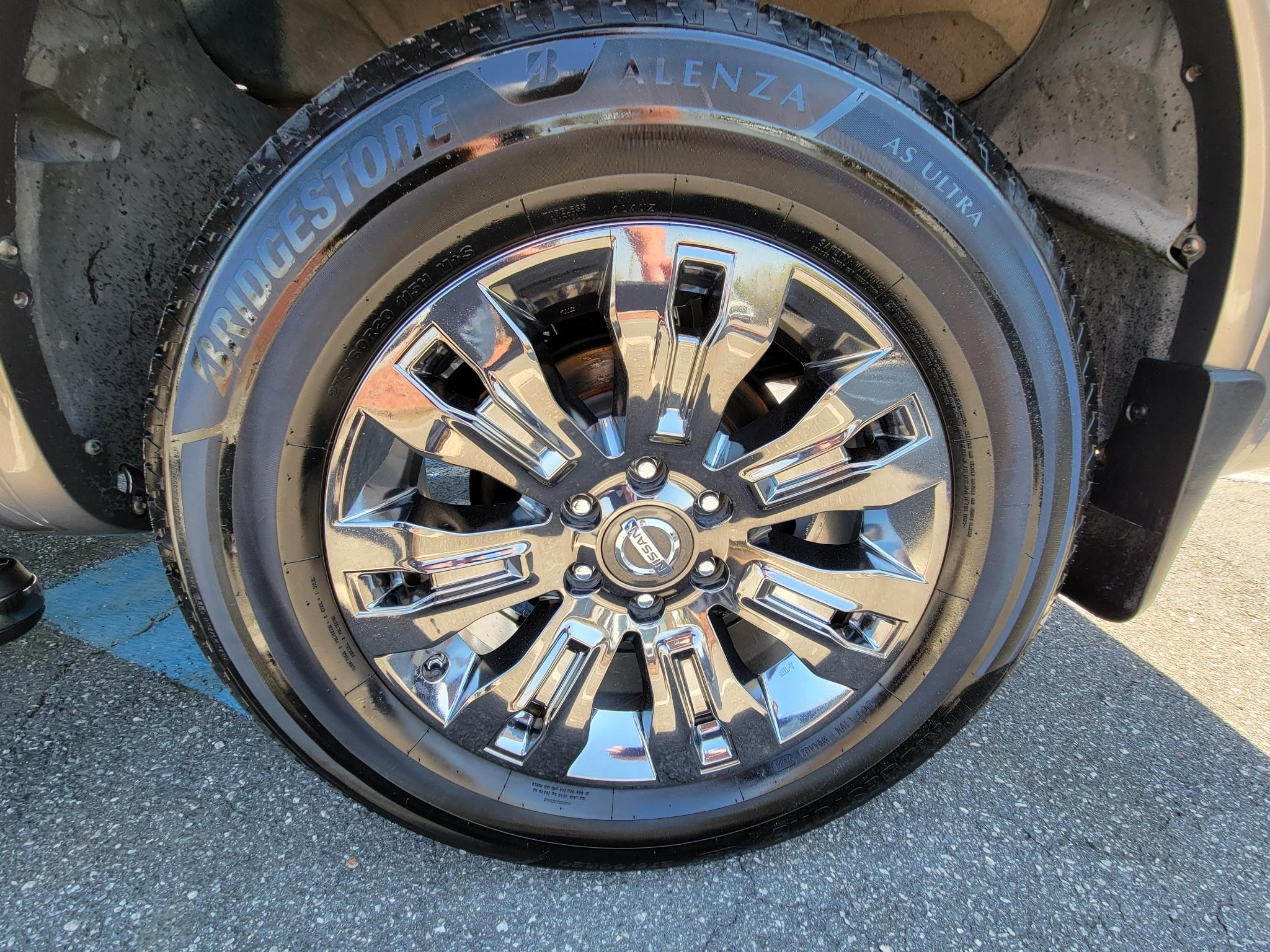 Nissan Titan 4x2 Crew Cab Platinum Reserve 2017