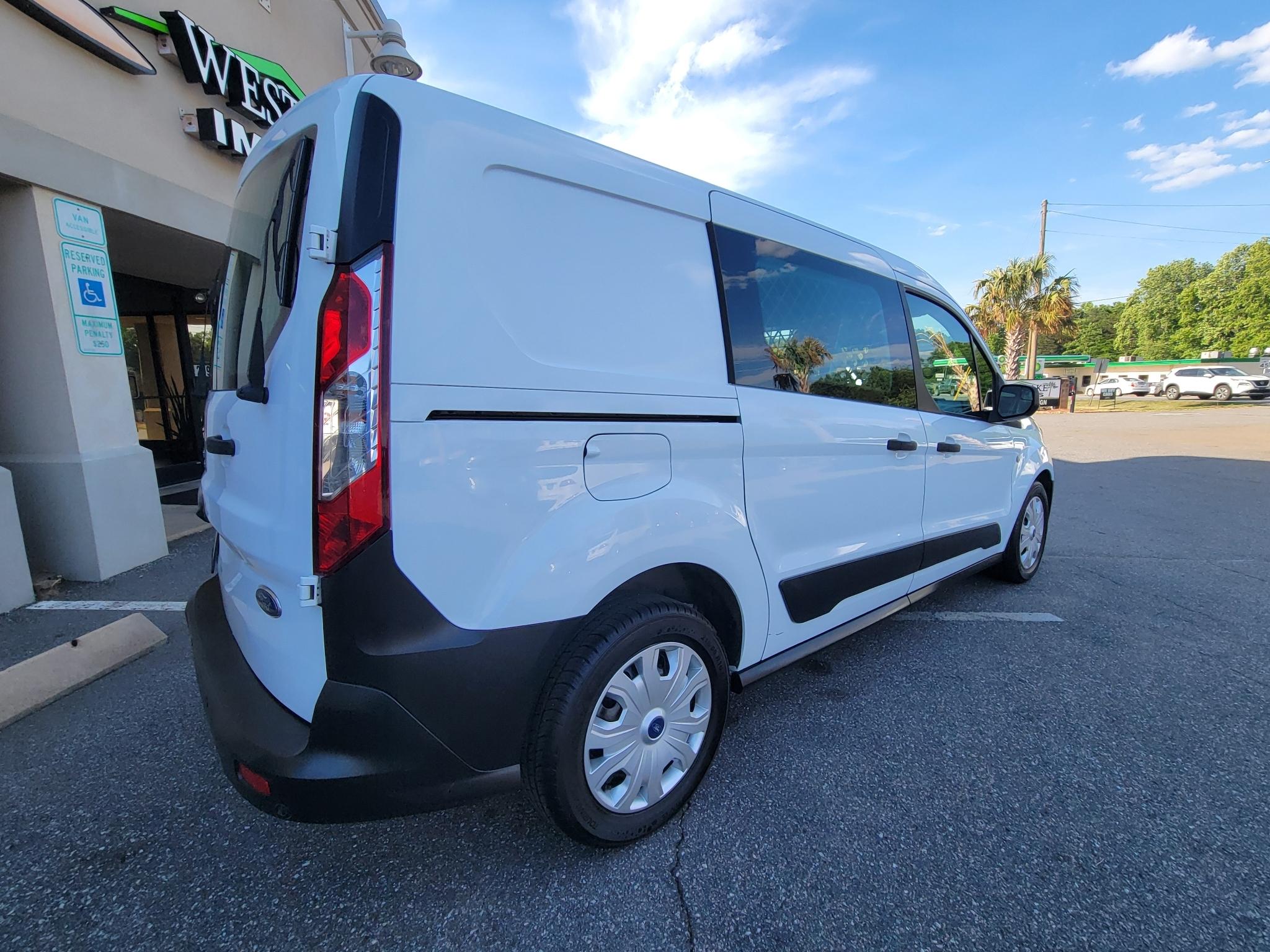 Ford Transit Connect Van XL LWB w/Rear Symmetrical Doors 2021