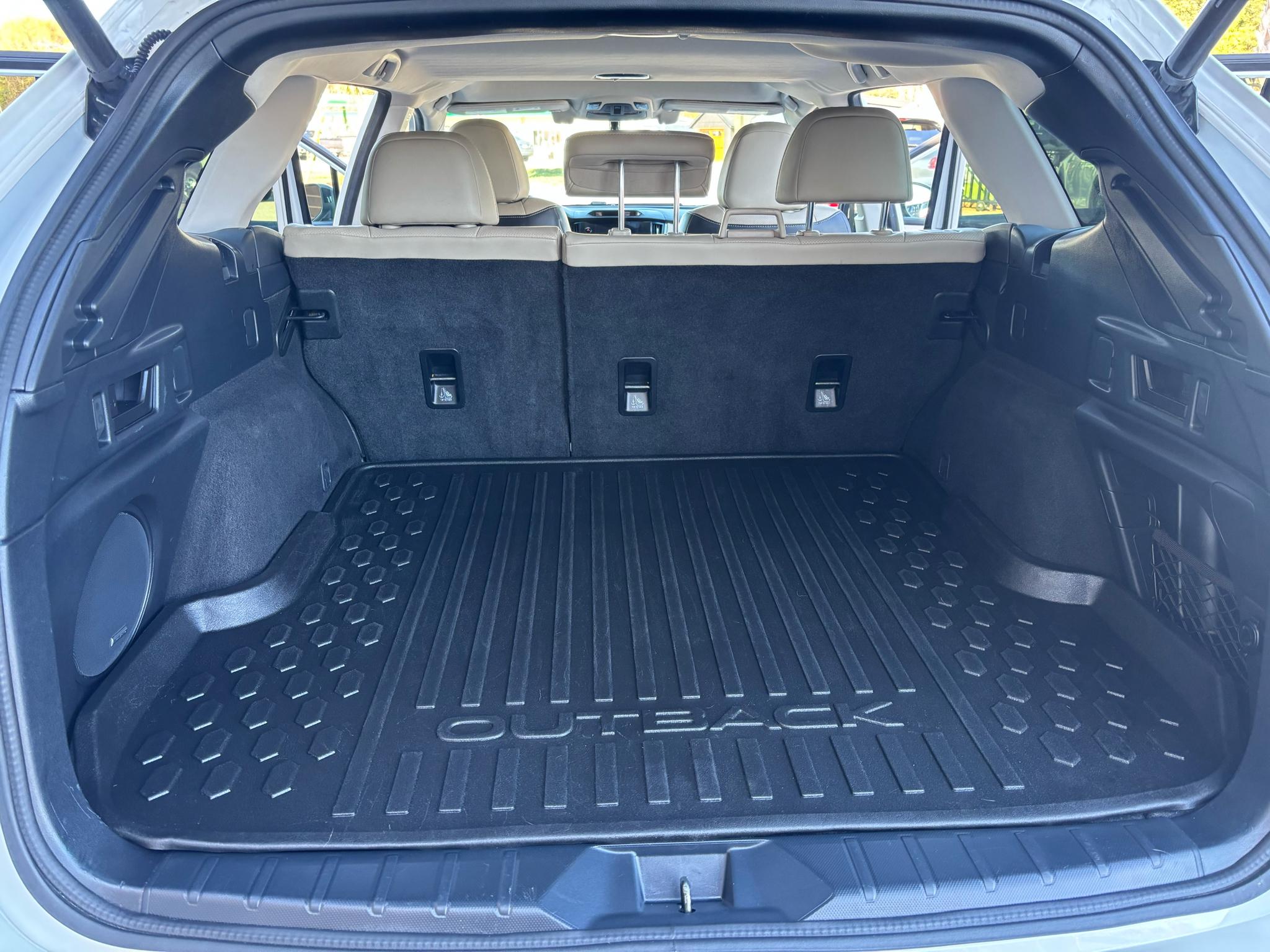 Subaru Outback Limited CVT 2020