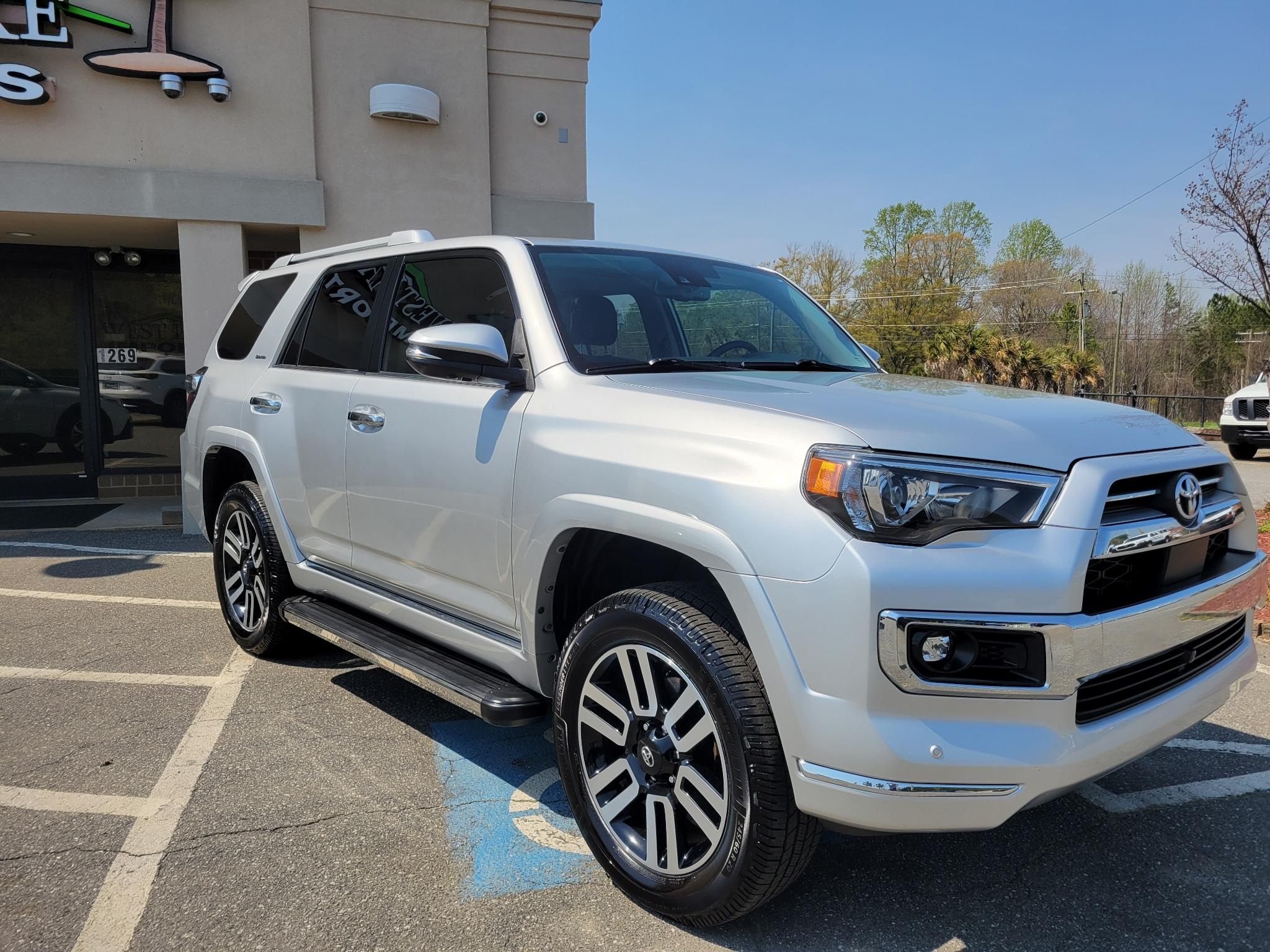 Toyota 4Runner Limited 4WD (Natl) 2022