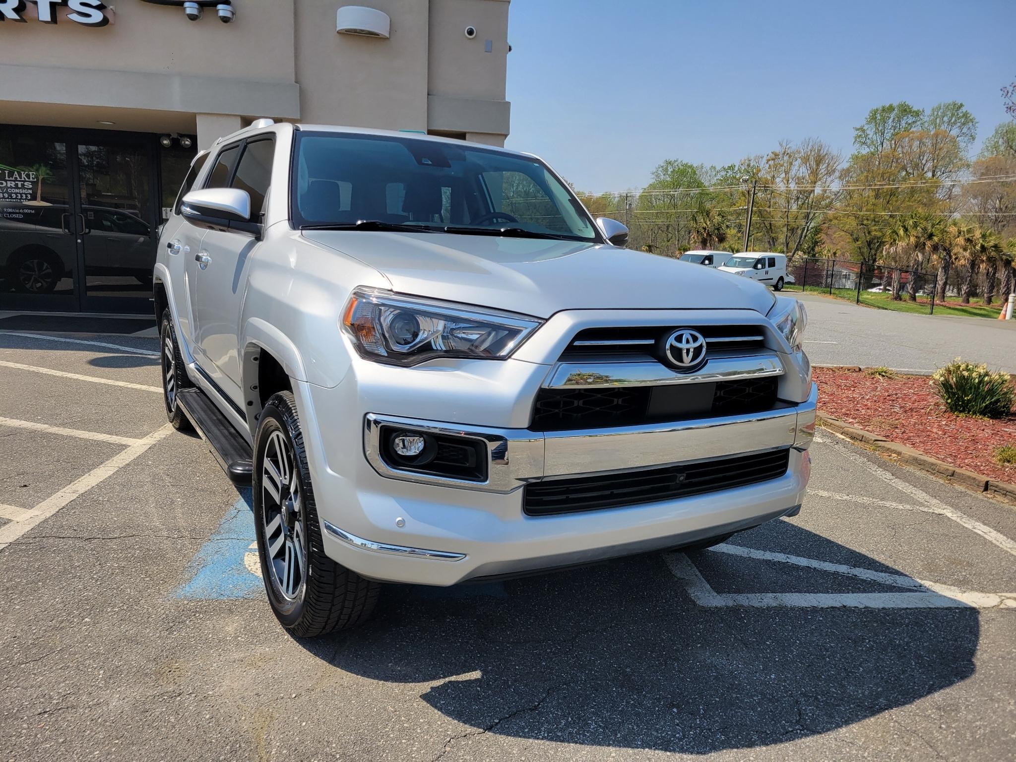 Toyota 4Runner Limited 4WD (Natl) 2022