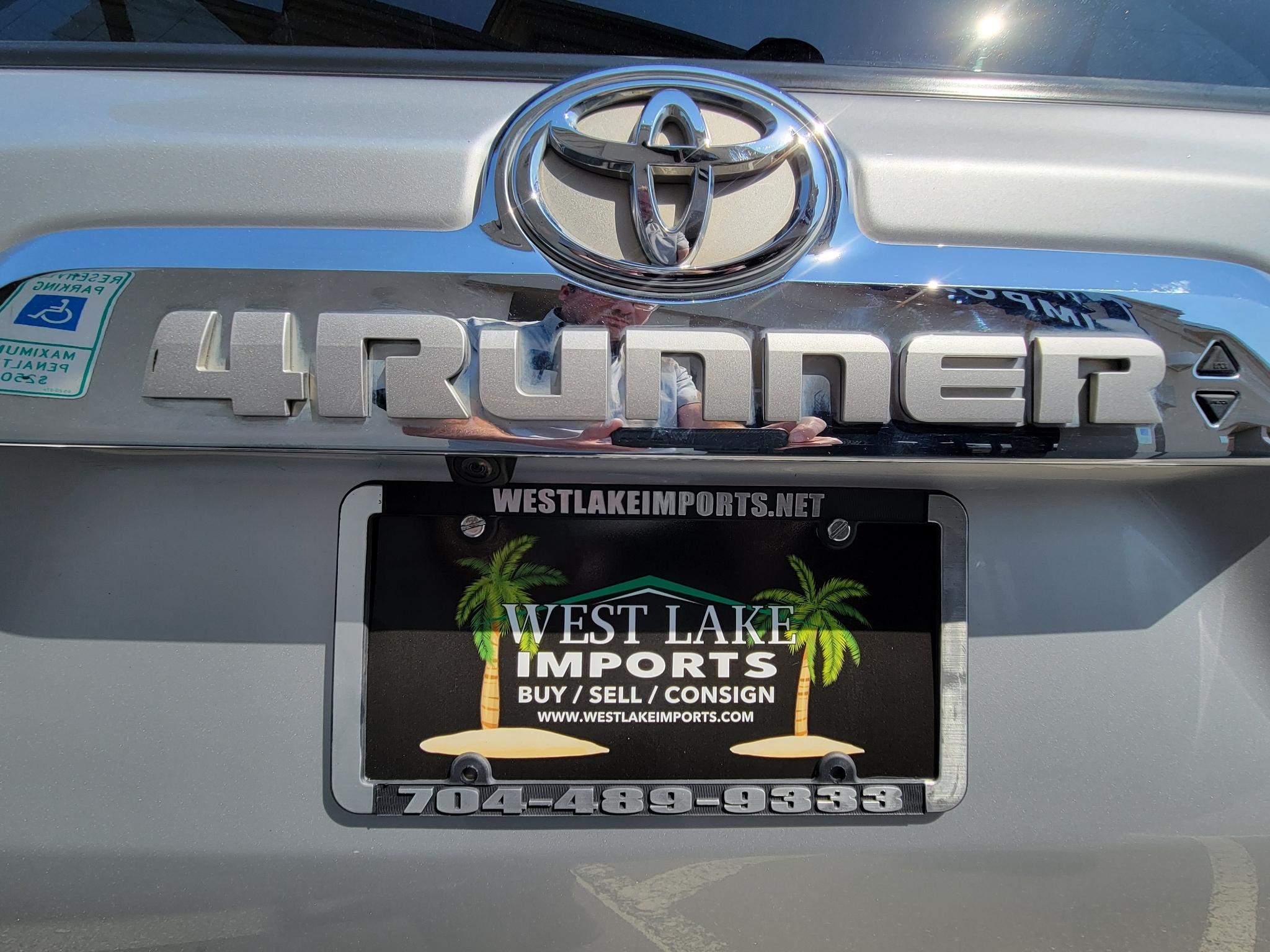 Toyota 4Runner Limited 4WD (Natl) 2022