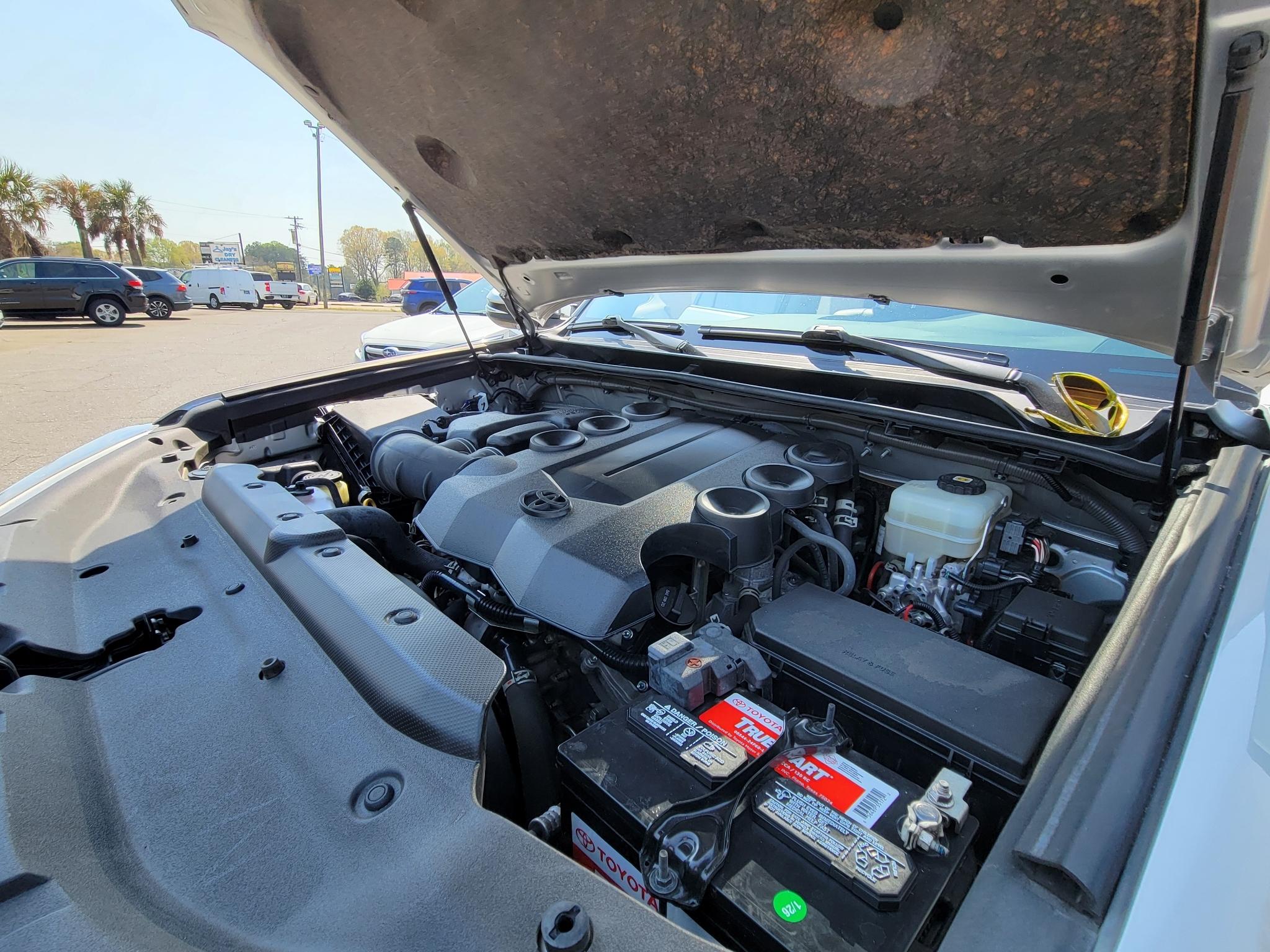 Toyota 4Runner Limited 4WD (Natl) 2022