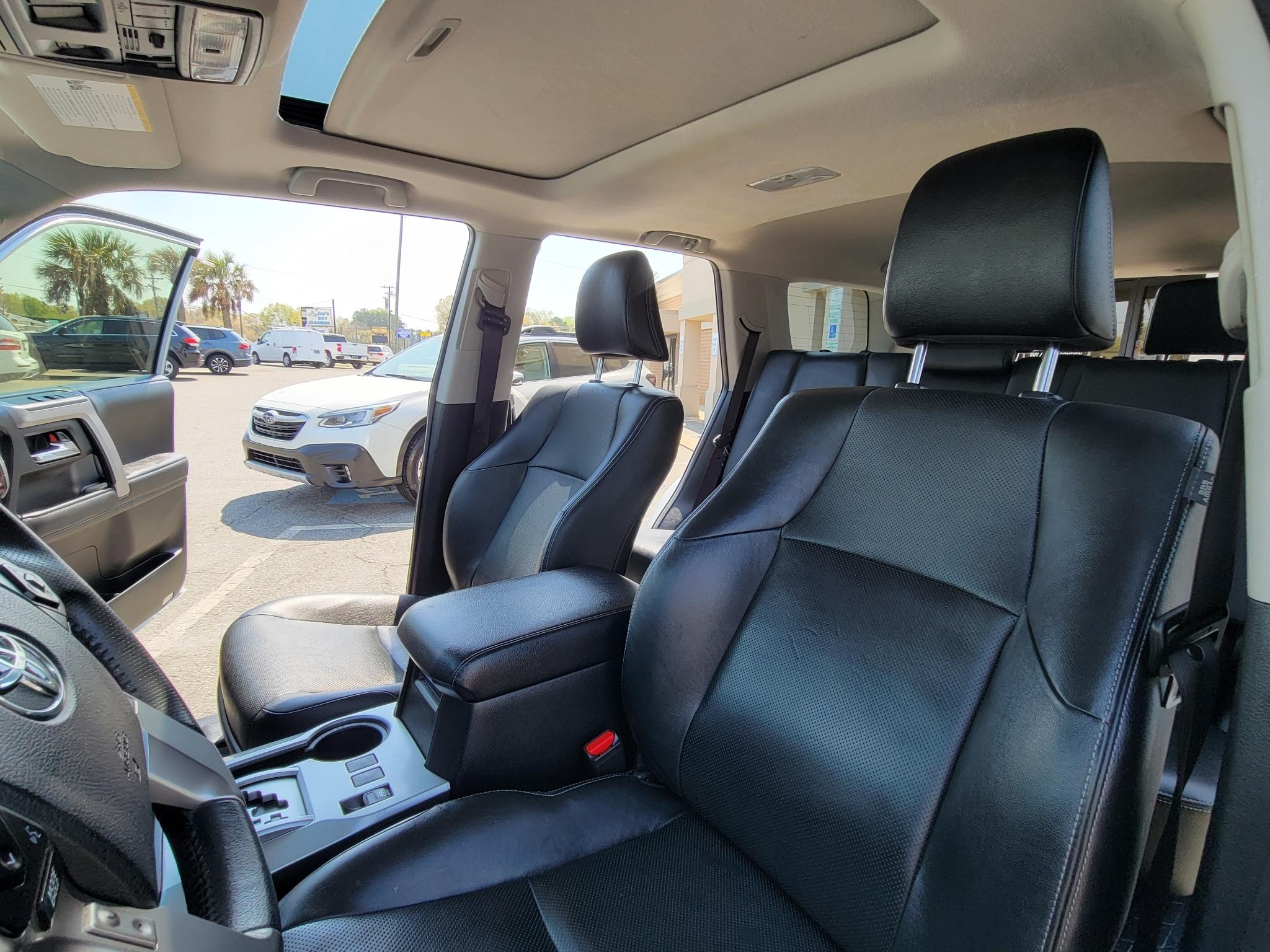 Toyota 4Runner Limited 4WD (Natl) 2022