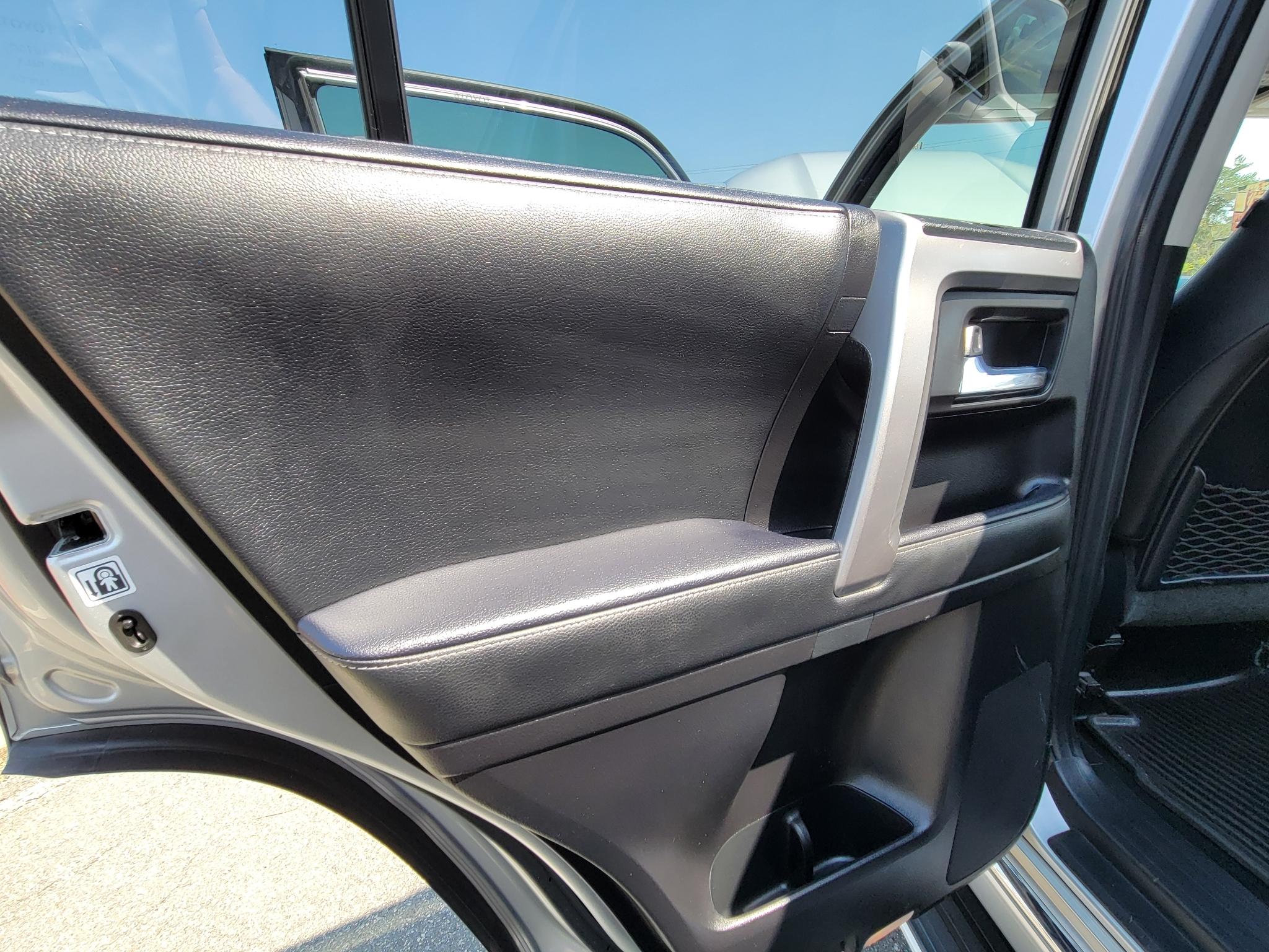 Toyota 4Runner Limited 4WD (Natl) 2022