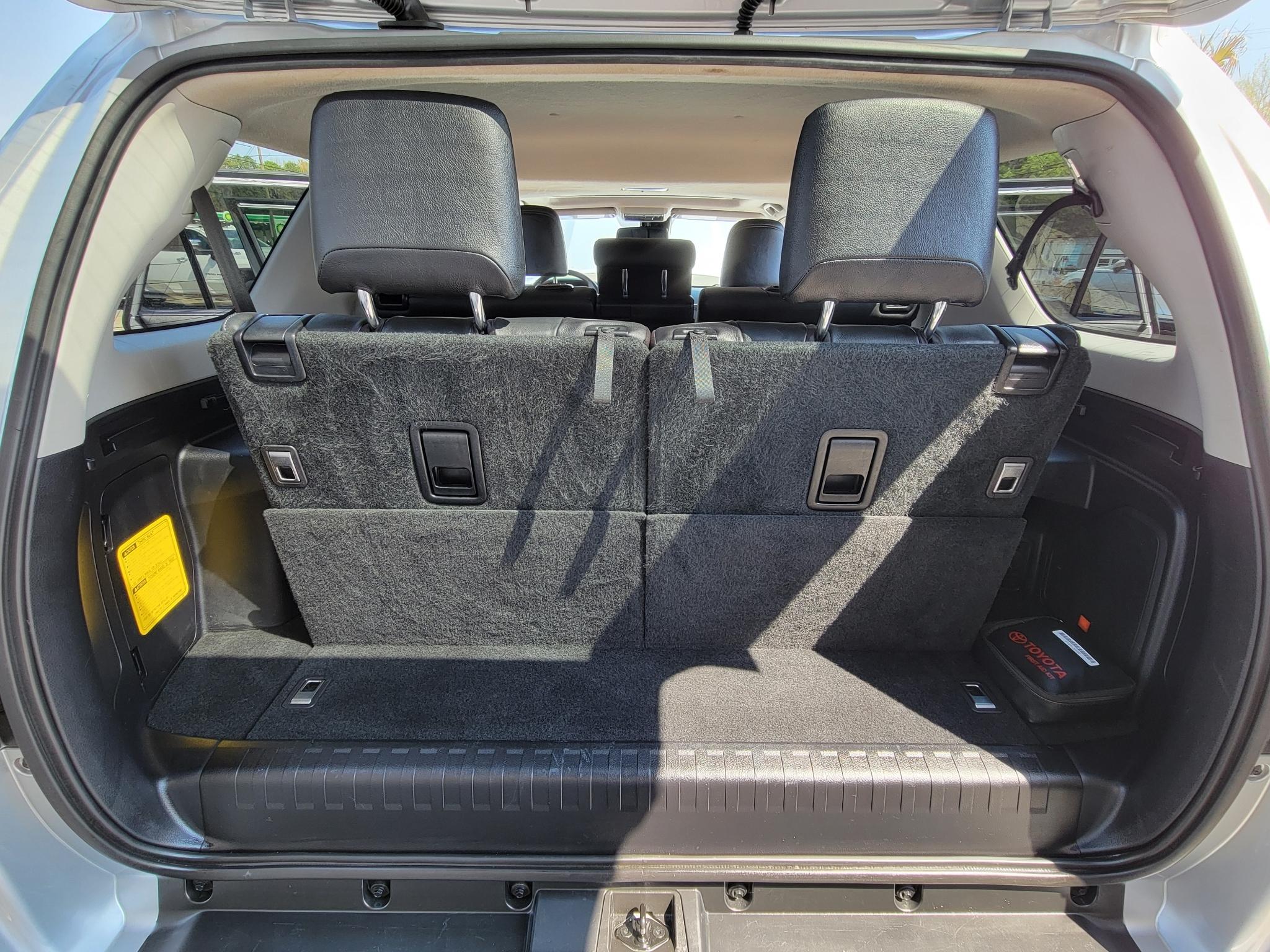 Toyota 4Runner Limited 4WD (Natl) 2022