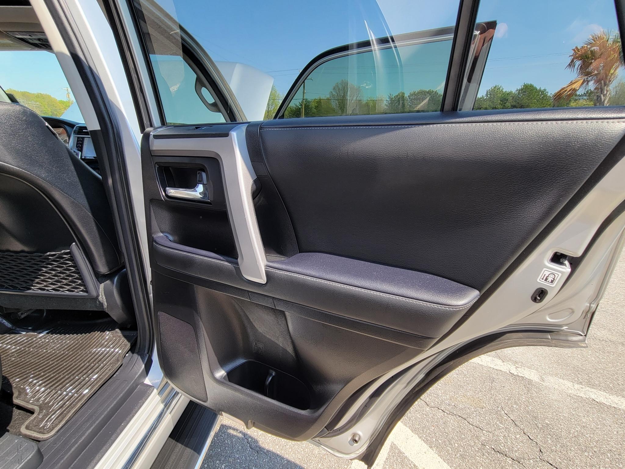 Toyota 4Runner Limited 4WD (Natl) 2022