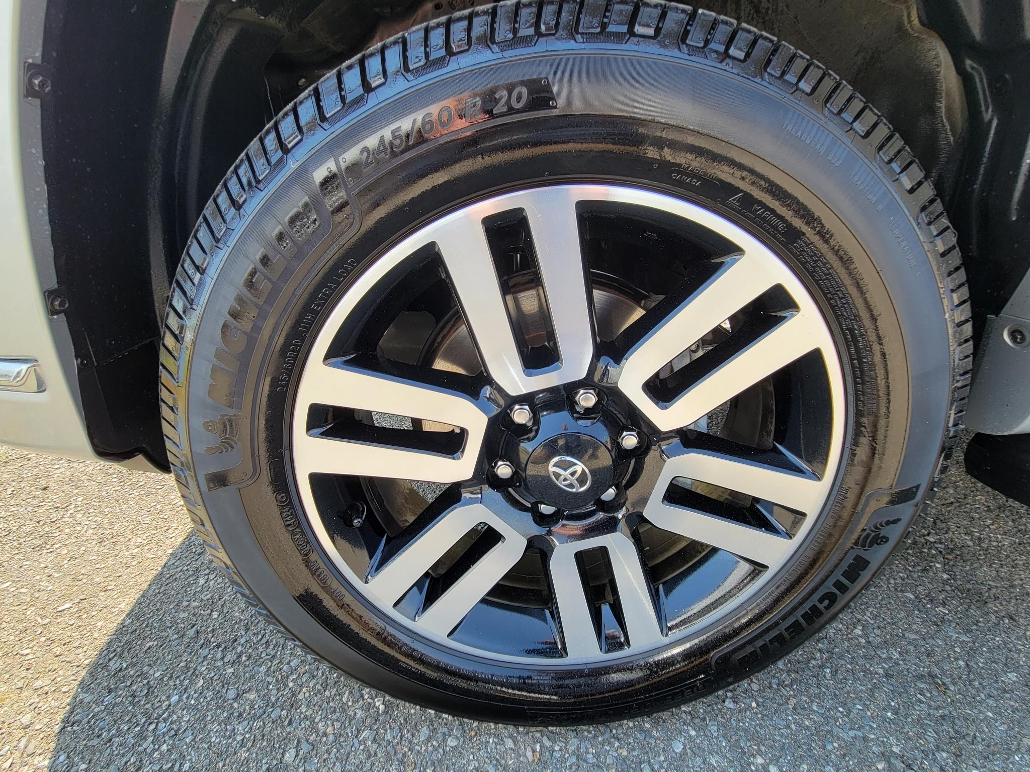 Toyota 4Runner Limited 4WD (Natl) 2022