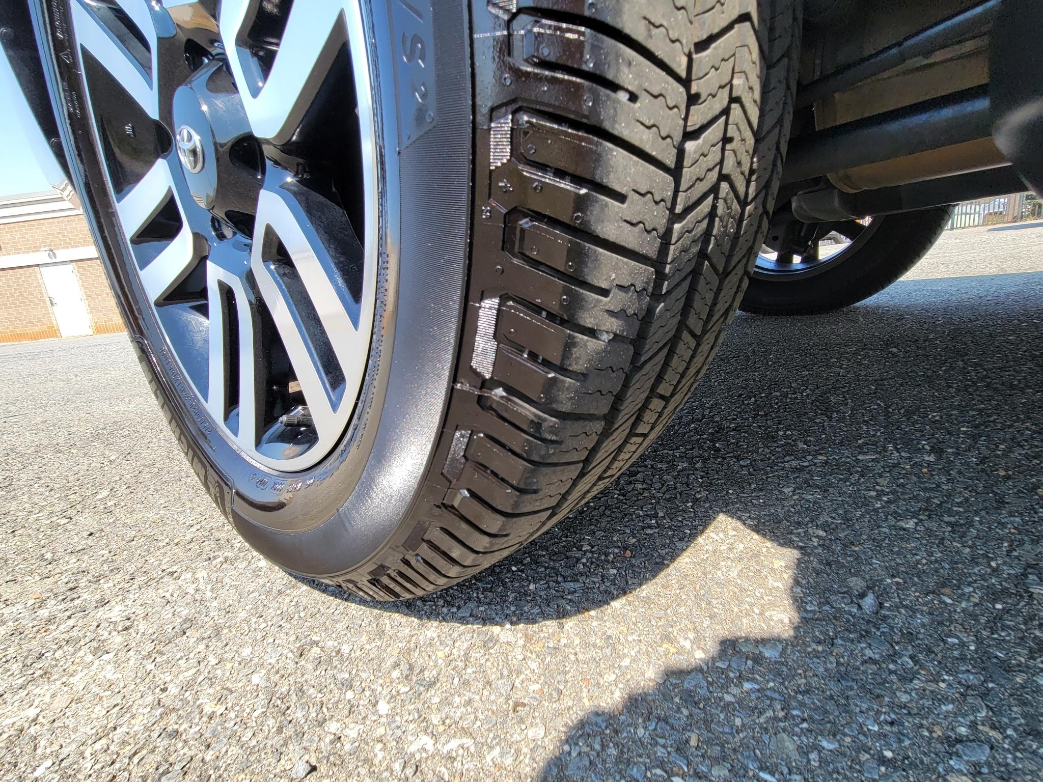 Toyota 4Runner Limited 4WD (Natl) 2022