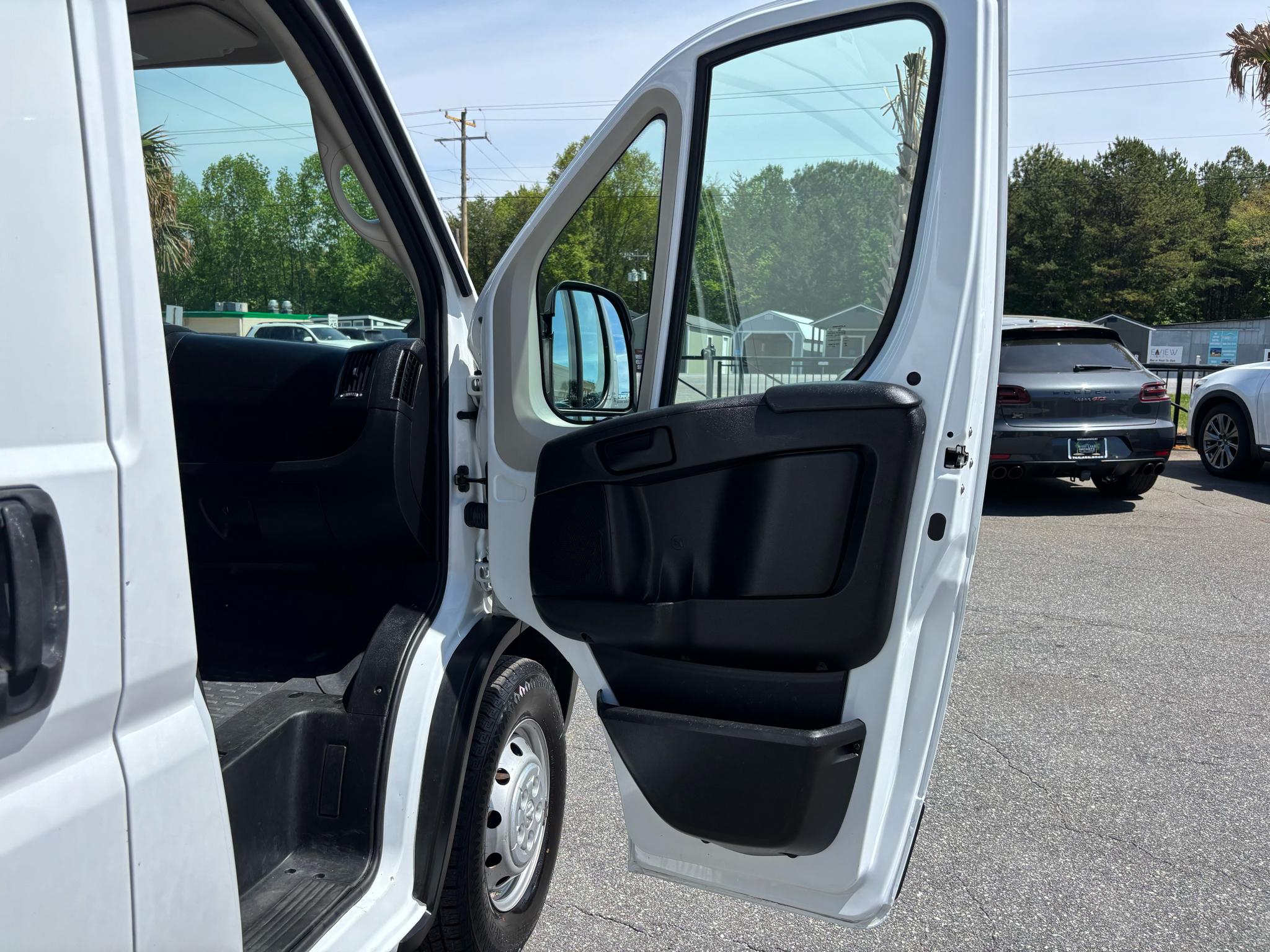 RAM ProMaster Cargo Van 1500 Low Roof 136" WB 2021