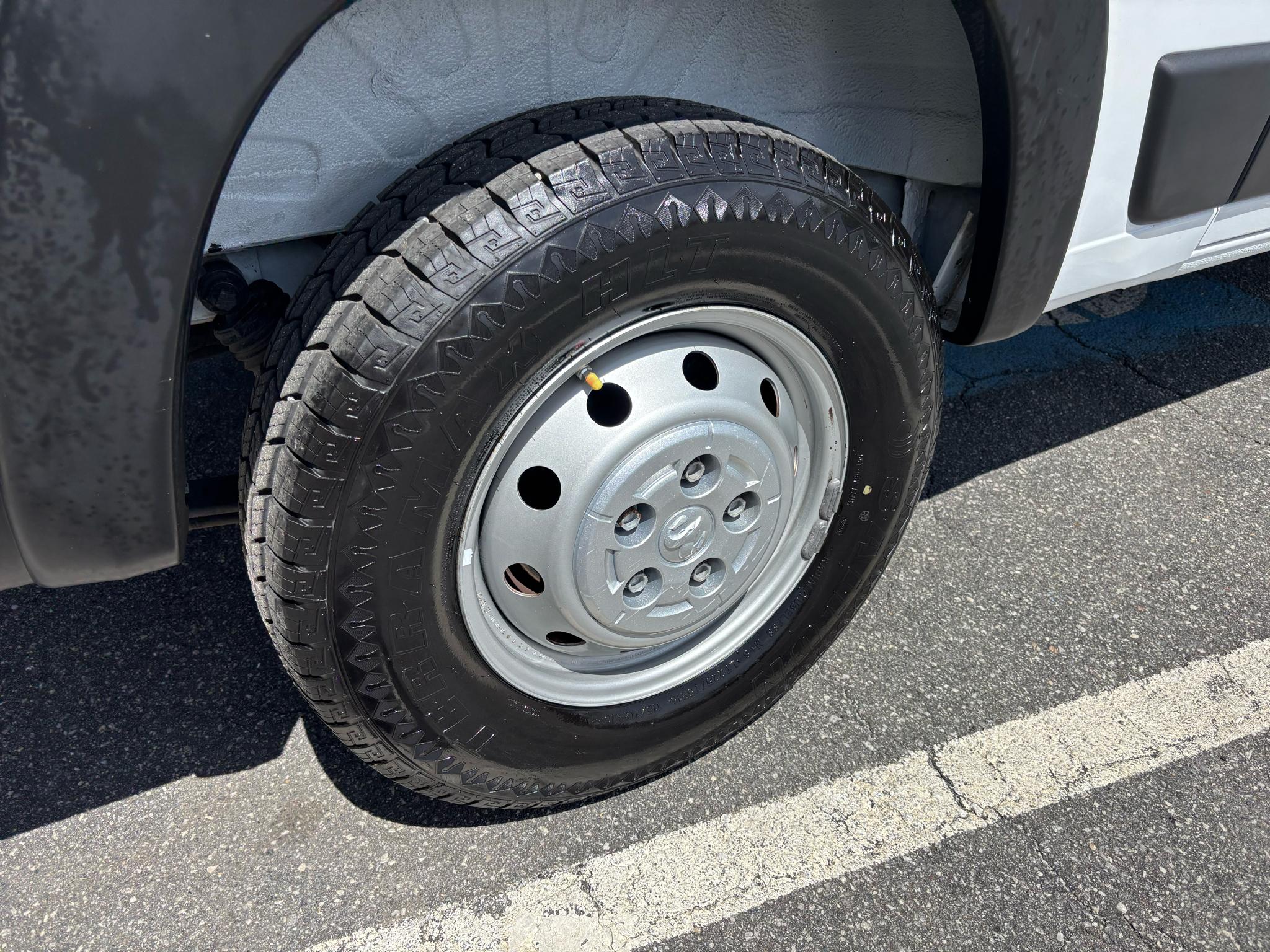 RAM ProMaster Cargo Van 1500 Low Roof 136" WB 2021