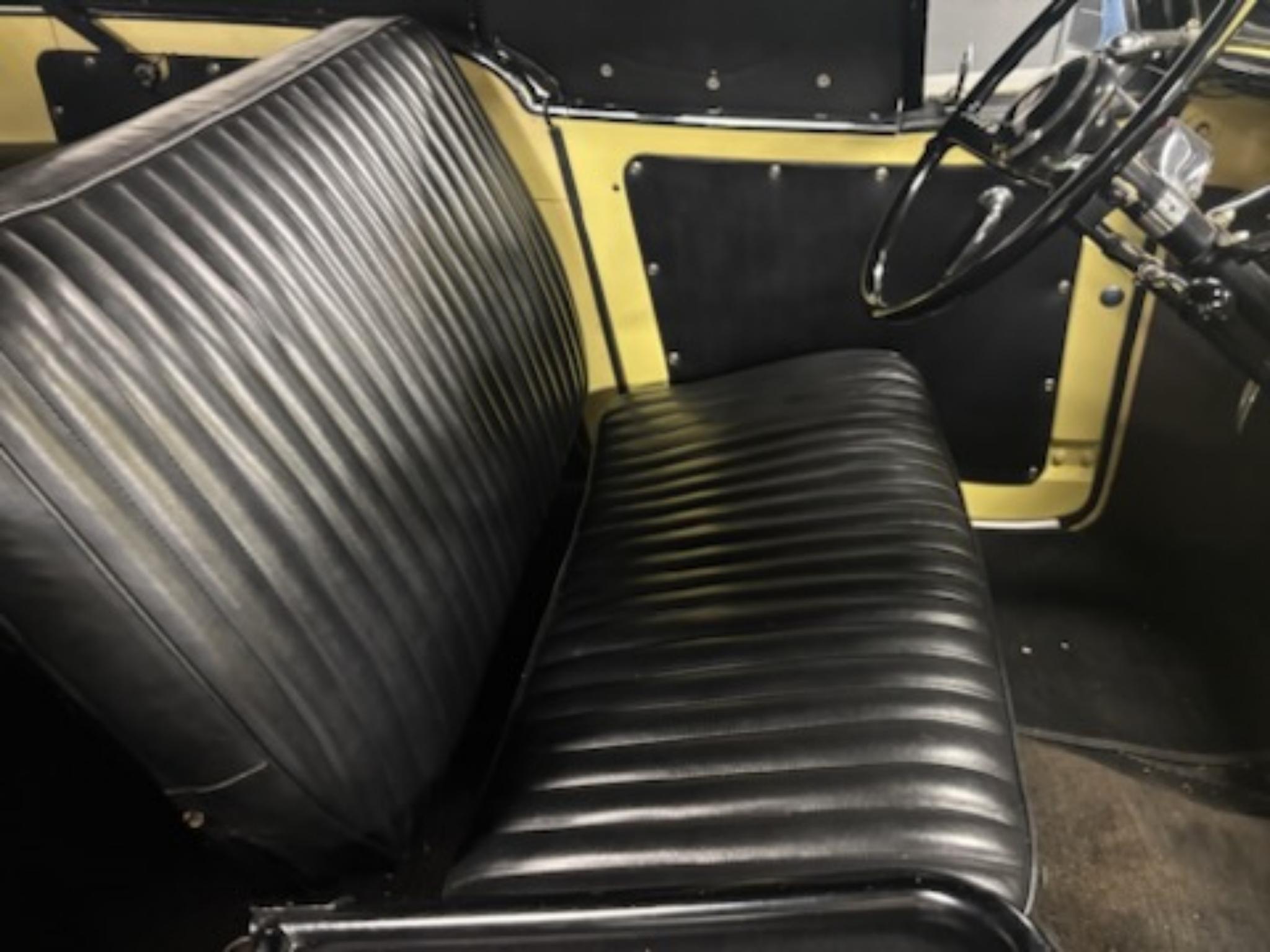 Willys Jeepster  1950