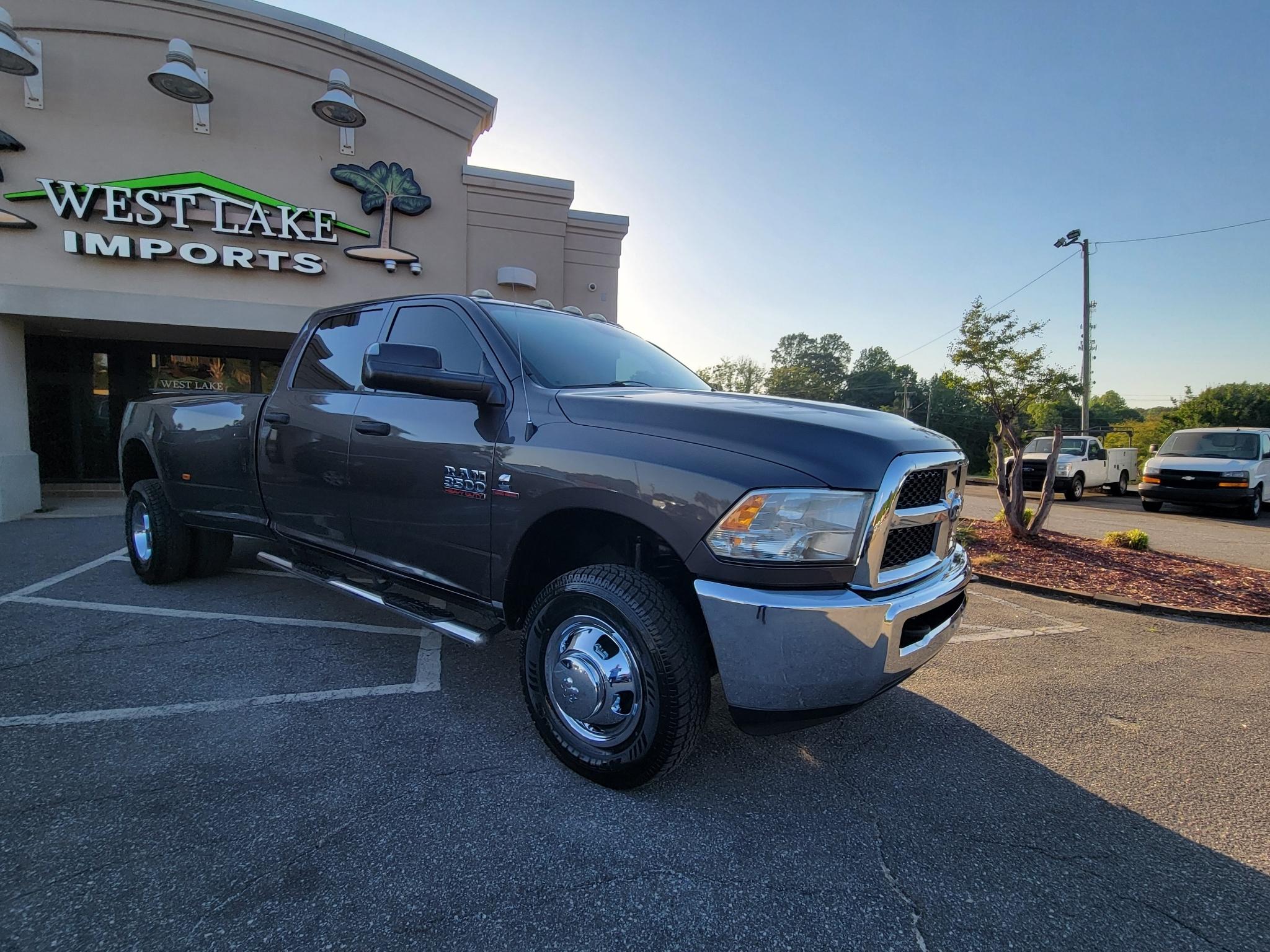 RAM 3500 4WD Crew Cab 169" Tradesman 2015
