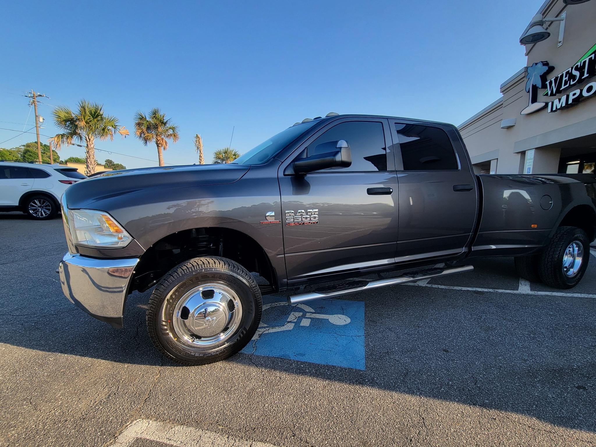RAM 3500 4WD Crew Cab 169" Tradesman 2015