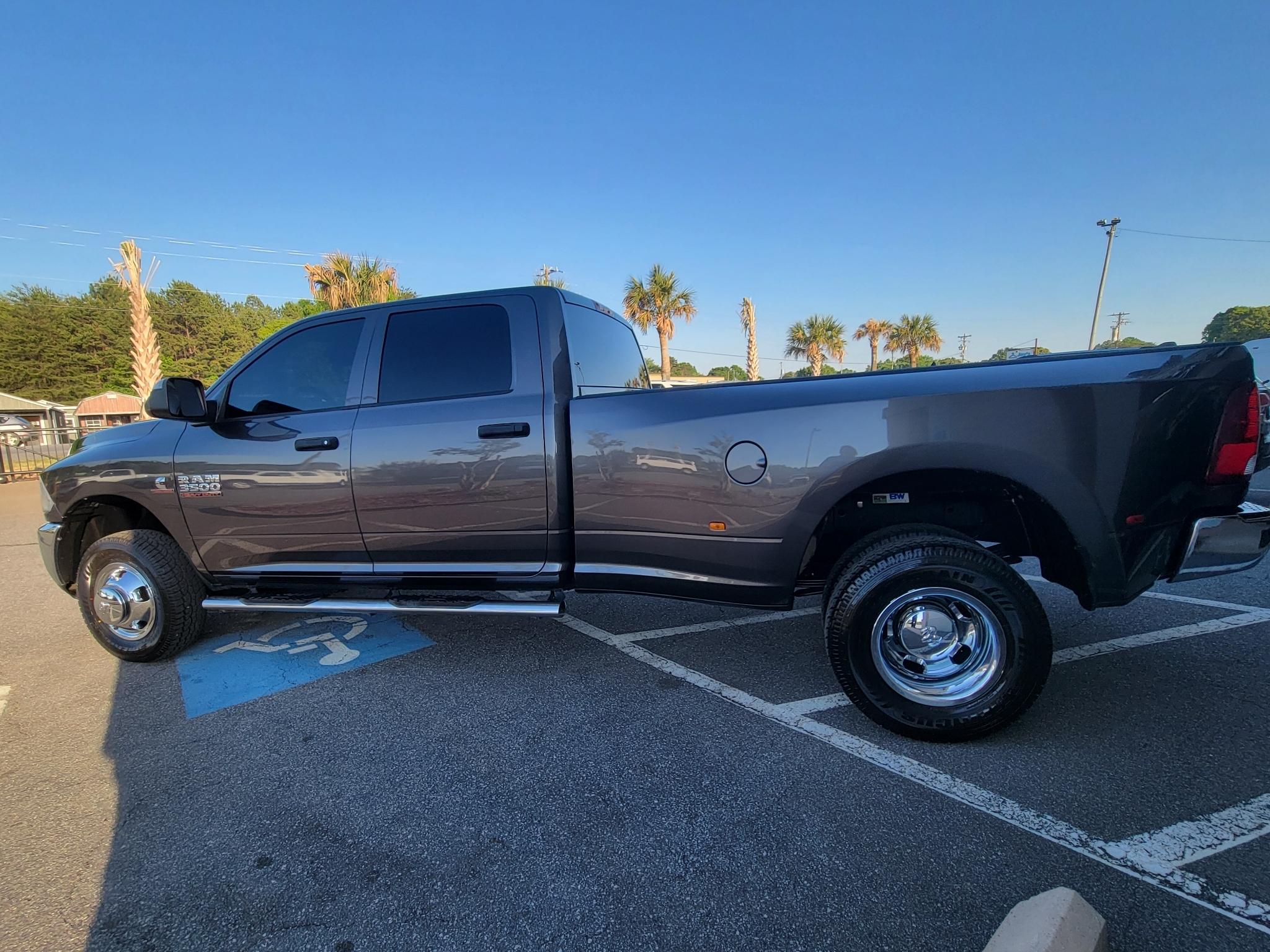 RAM 3500 4WD Crew Cab 169" Tradesman 2015
