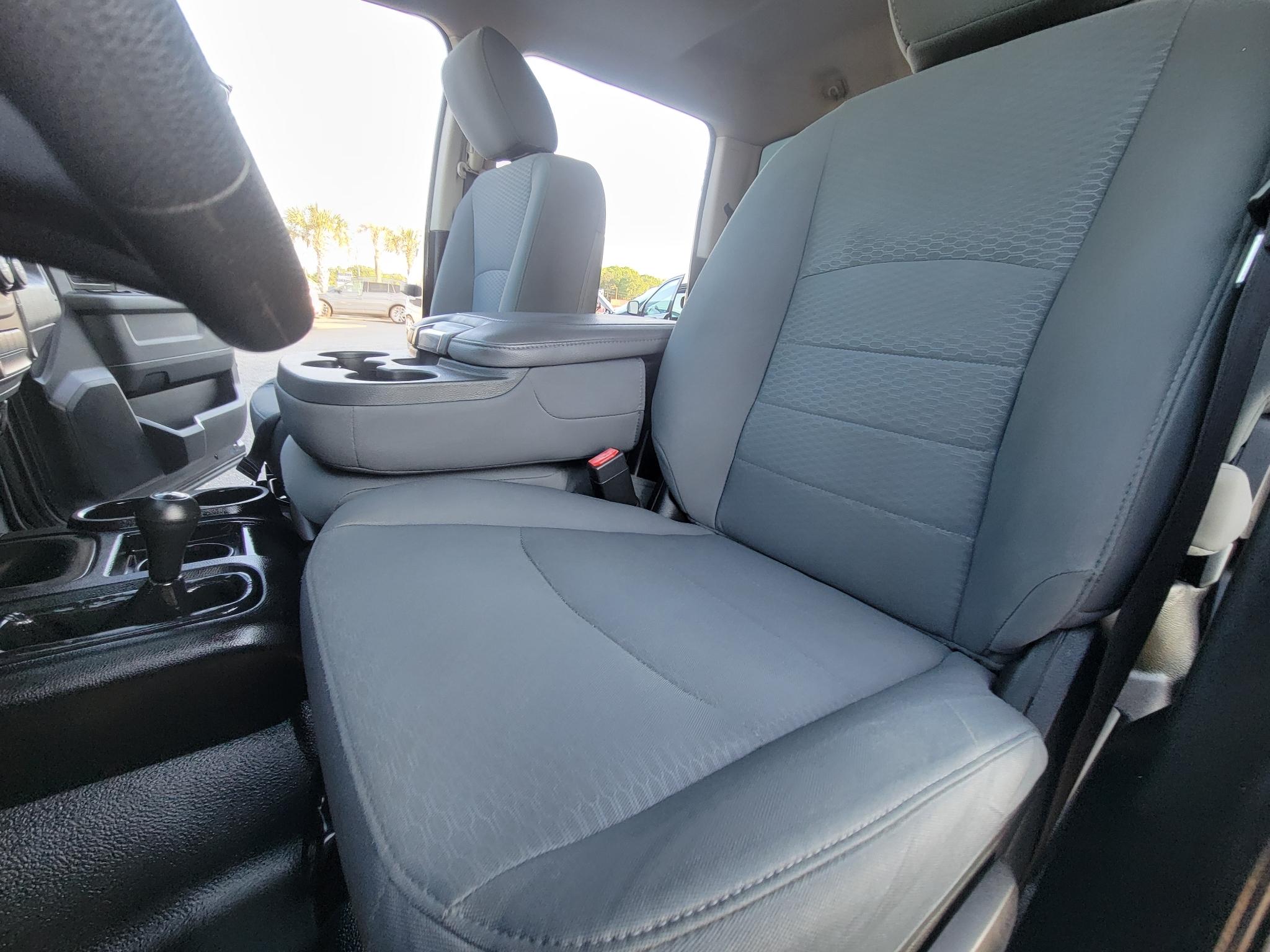 RAM 3500 4WD Crew Cab 169" Tradesman 2015