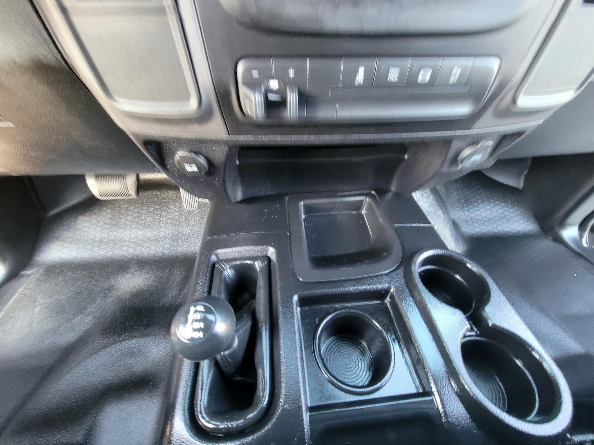 RAM 3500 4WD Crew Cab 169" Tradesman 2015