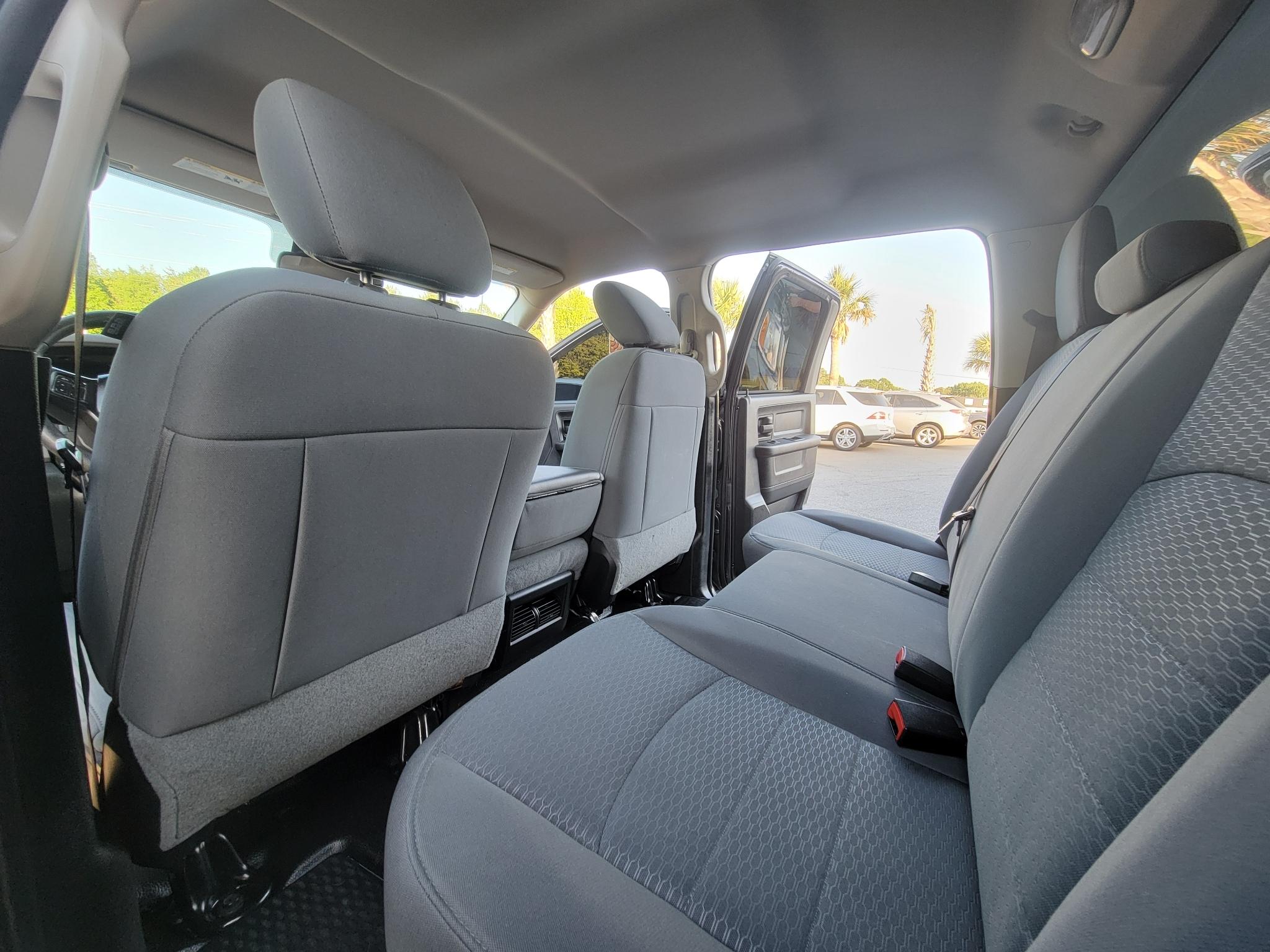 RAM 3500 4WD Crew Cab 169" Tradesman 2015