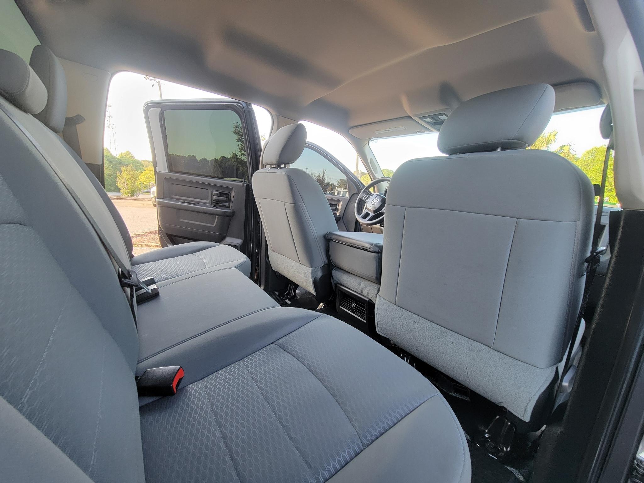 RAM 3500 4WD Crew Cab 169" Tradesman 2015