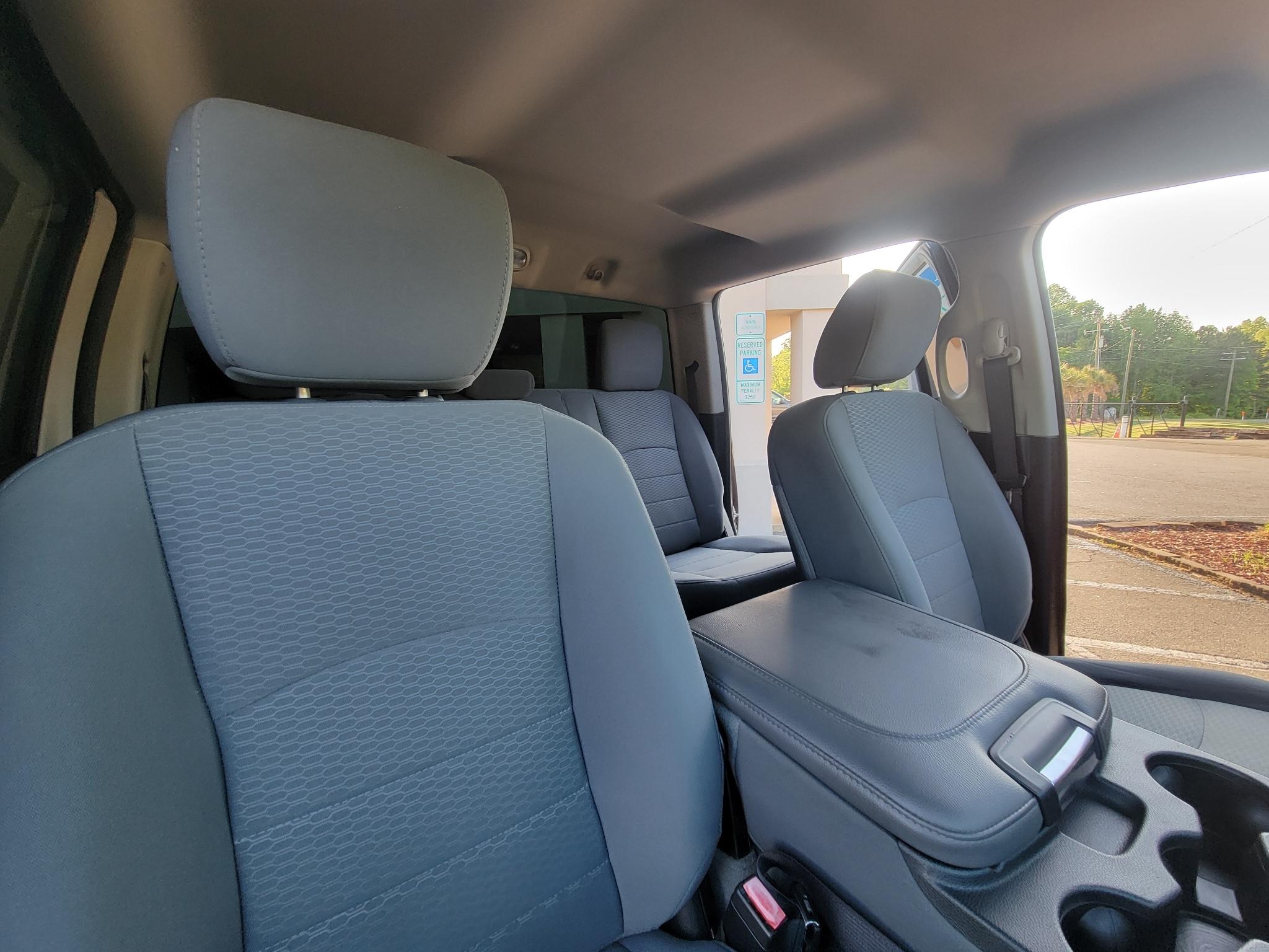 RAM 3500 4WD Crew Cab 169" Tradesman 2015