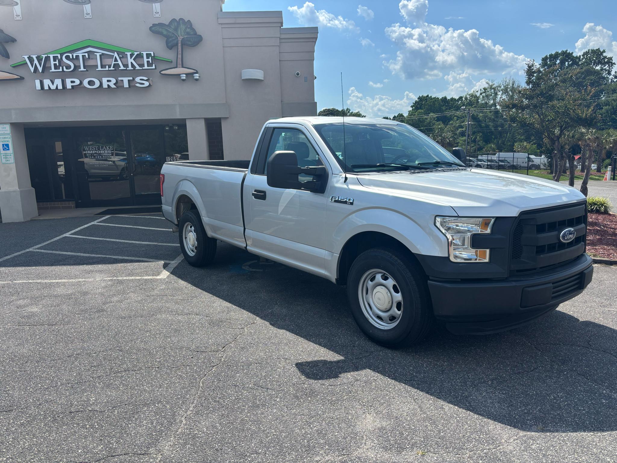 Ford F-150 2WD Reg Cab 141" XLT 2016